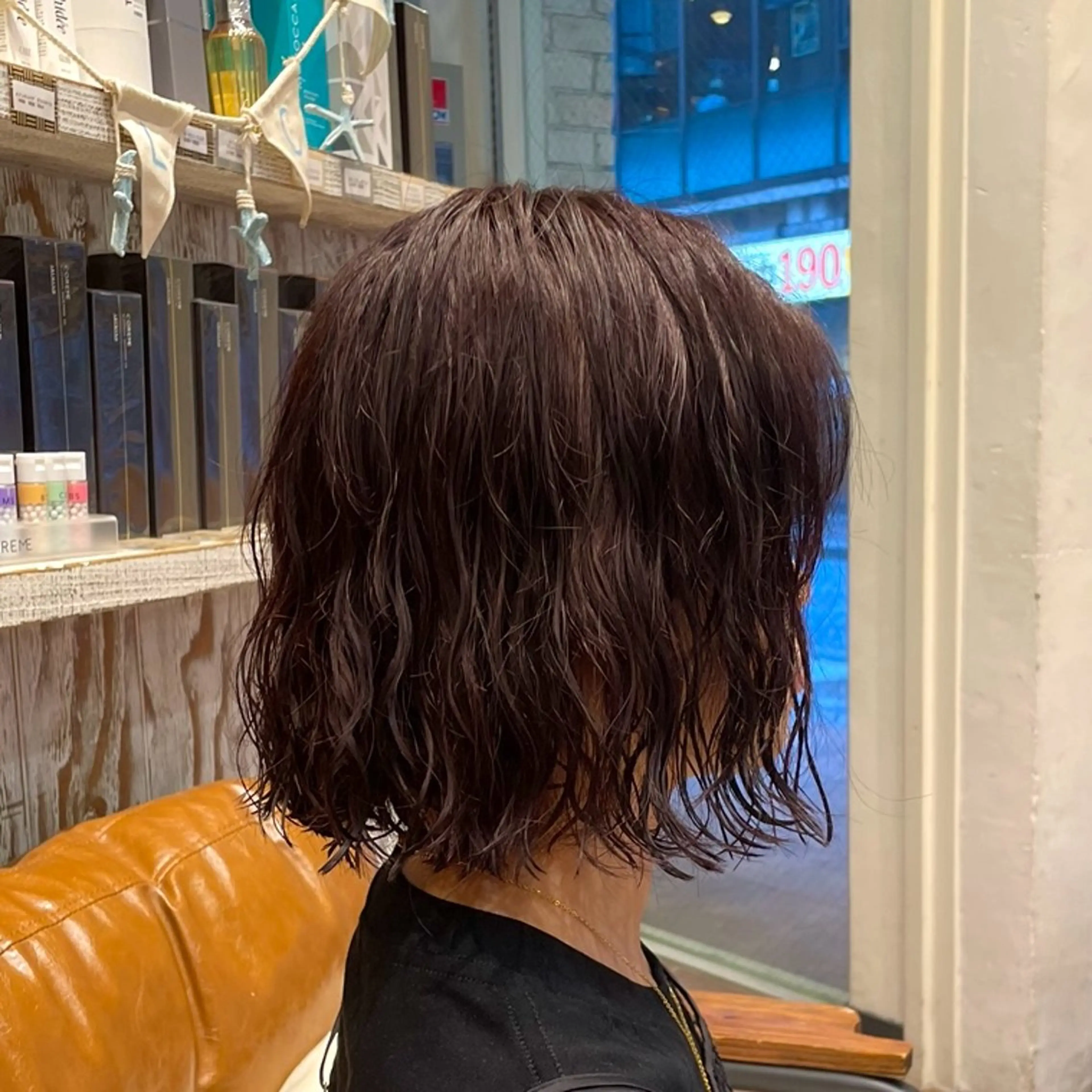 ミディアム パーマ ミディアムパーマ ボブ カット パーマ 横浜パーマ🌐ボブ✨ 暖色カラーもえかのヘアスタイル