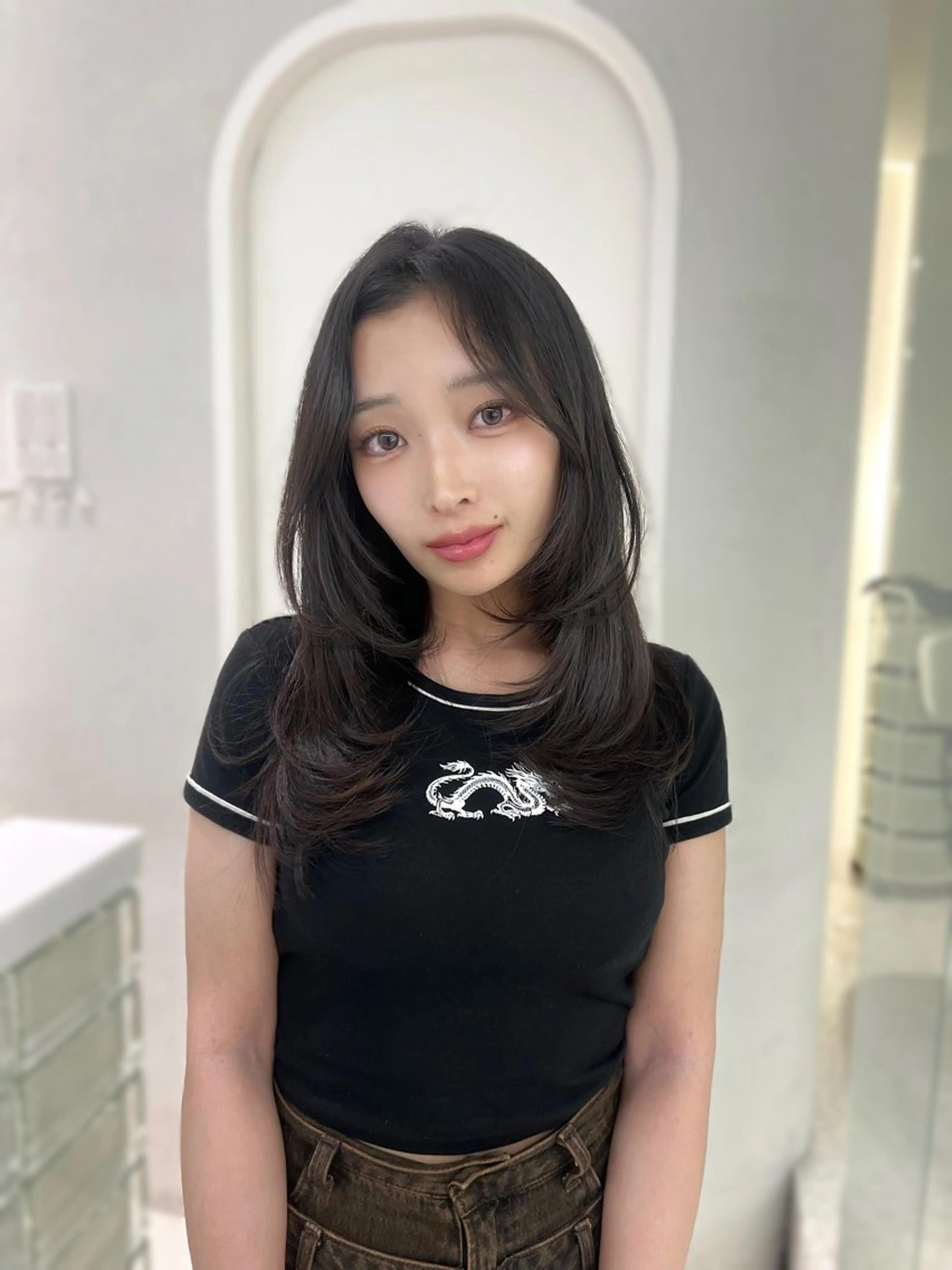 セミロング 顔周りカット レイヤーカット GAGA AMIKAのヘアスタイル