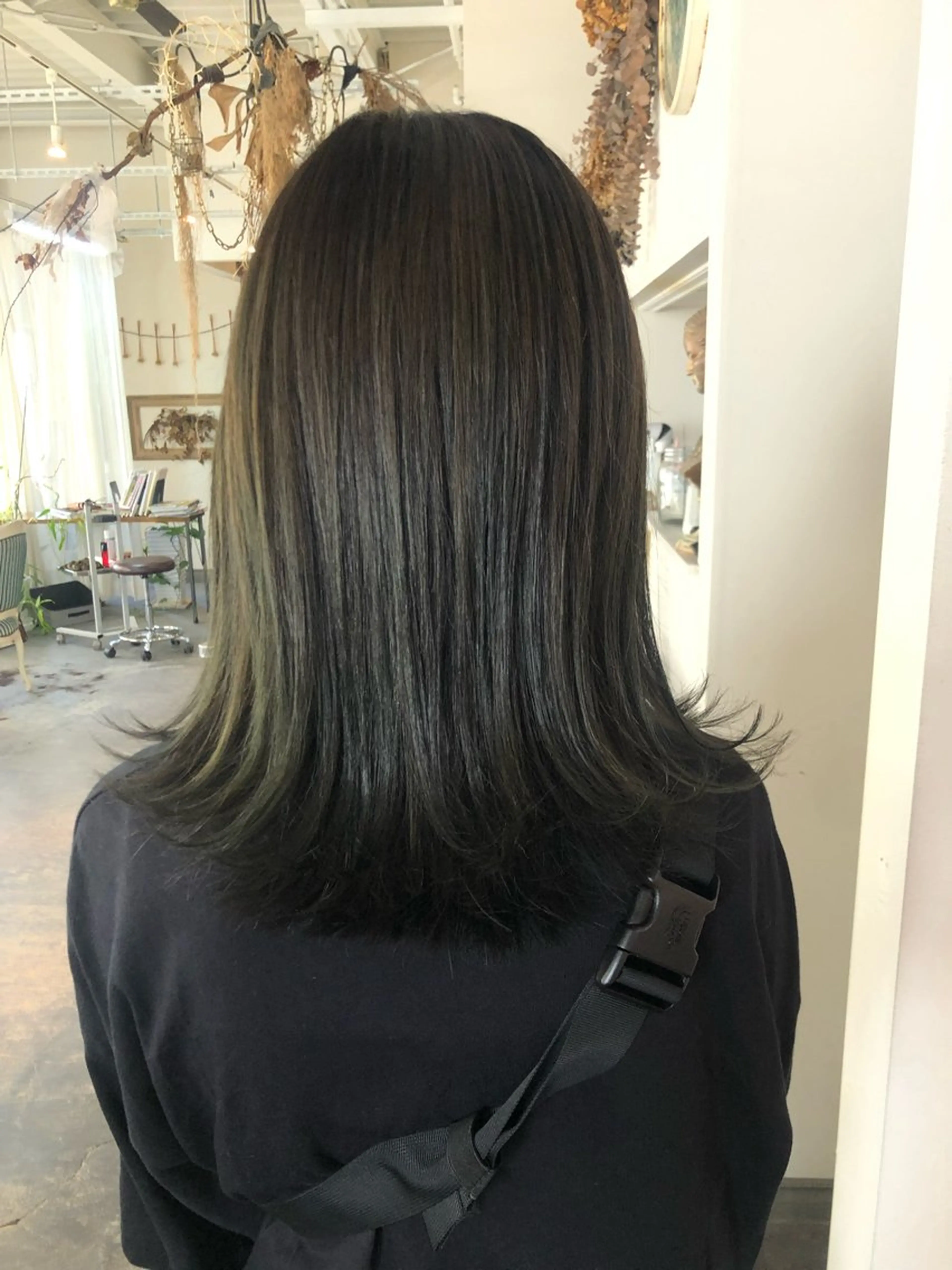 カット💇🏼‍♀️+うる艶カラー💎の写真