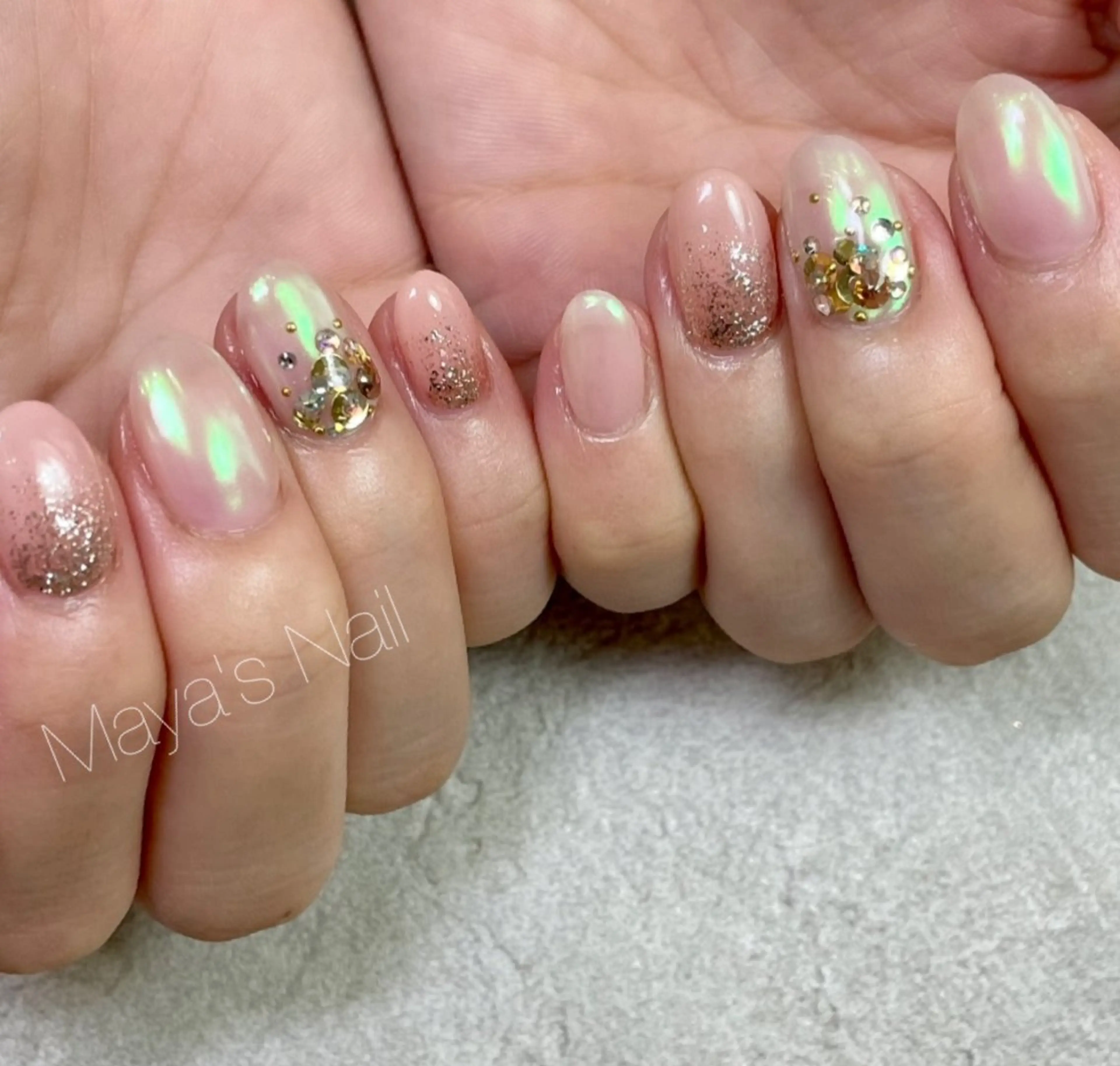 ネイル Maya Privateのネイルデザイン