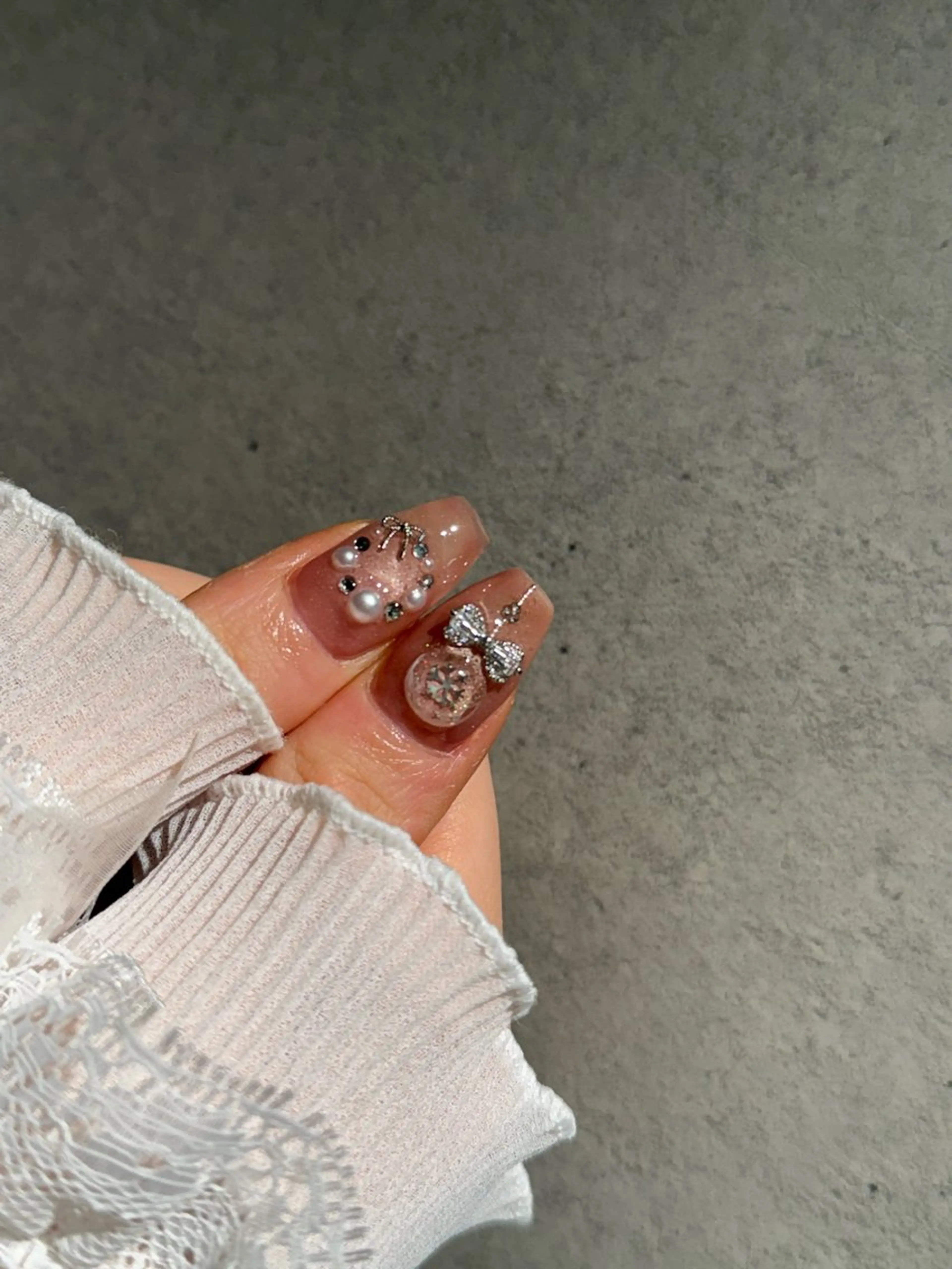 ネイル I-nailロング /ワンホン/キラキラのネイルデザイン