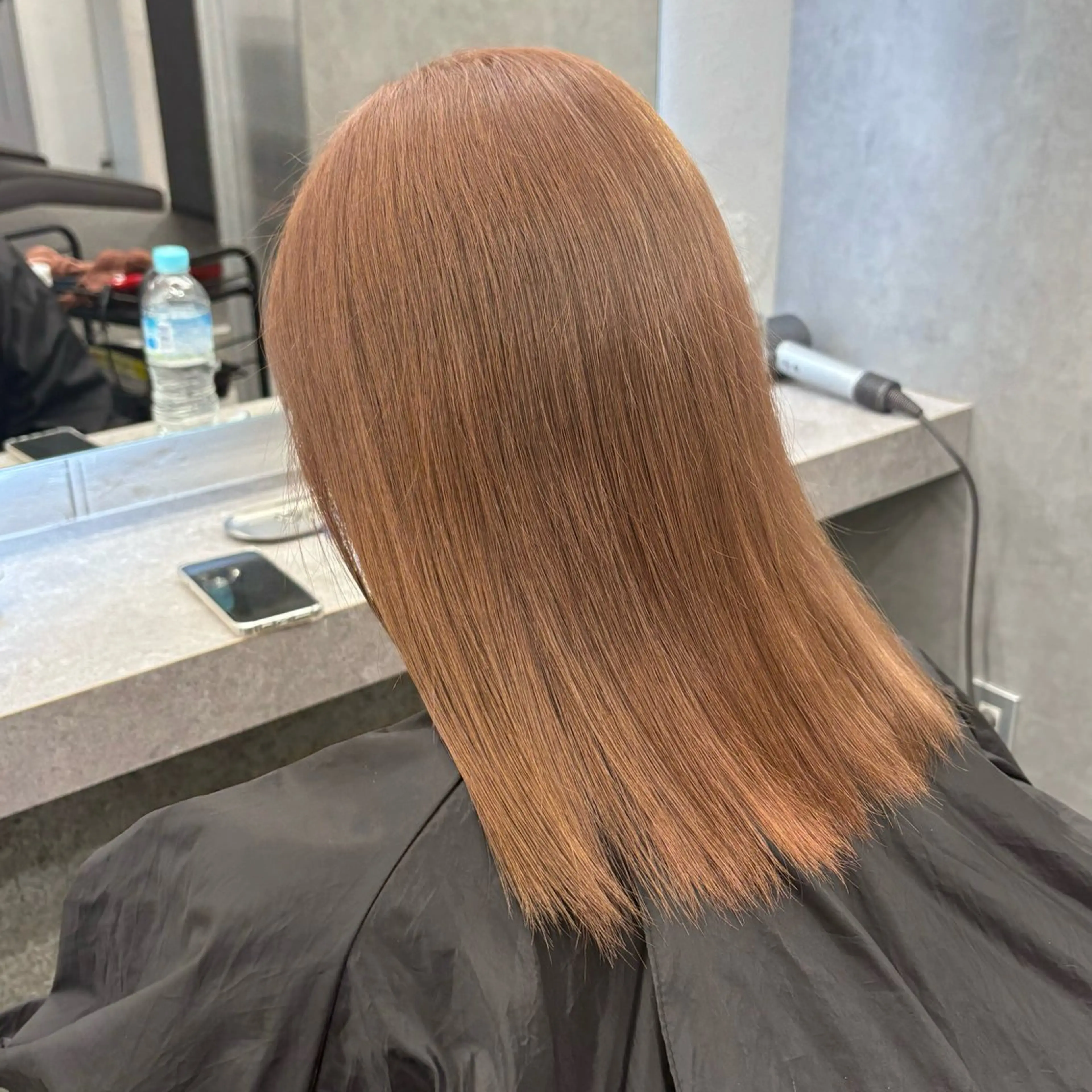 ミディアム カラー ショート/ウルフ カットモデル募集のヘアスタイル