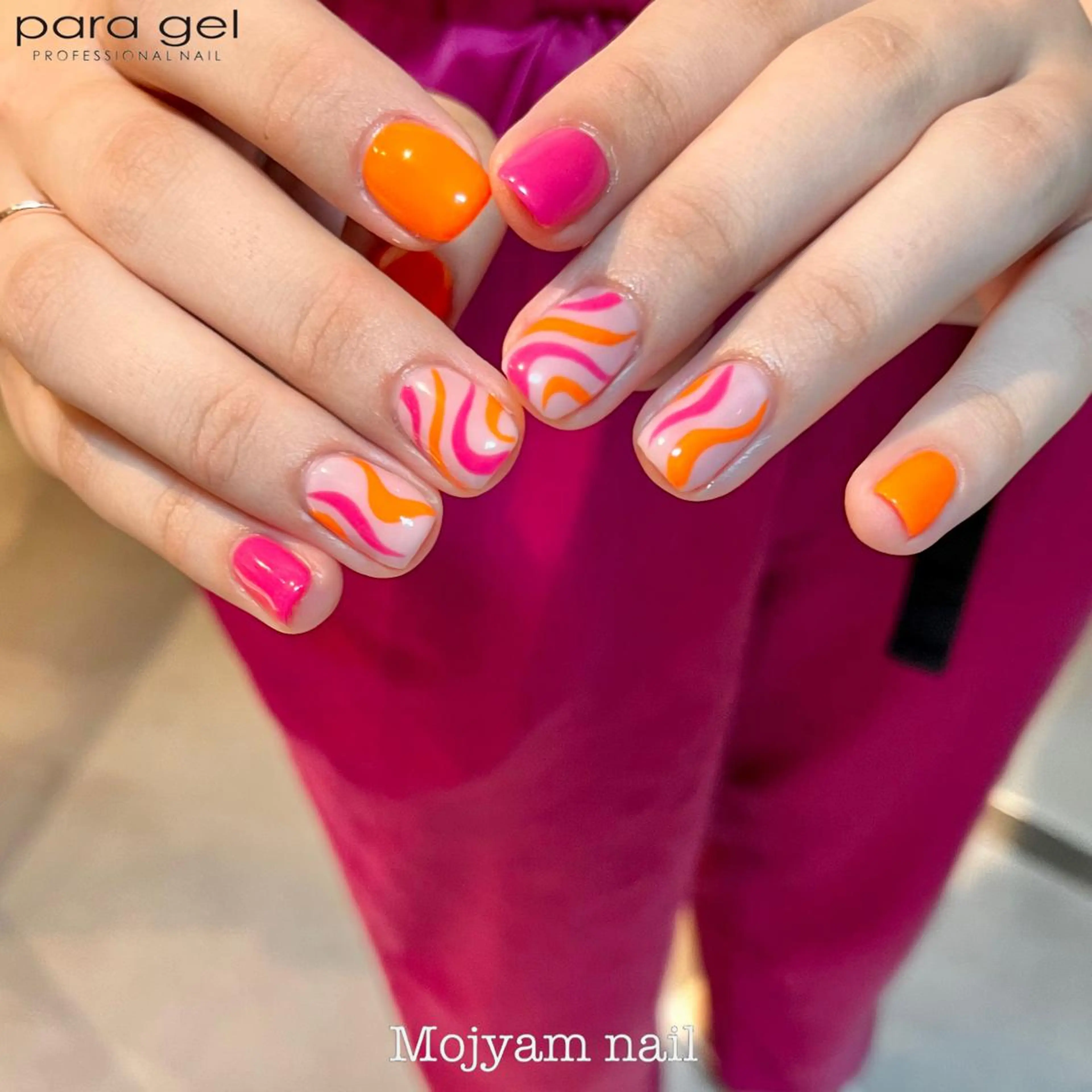 ネイル オレンジ ショートネイル スクエアネイル 夏ネイル ハンドネイル 松本 実咲のネイルデザイン