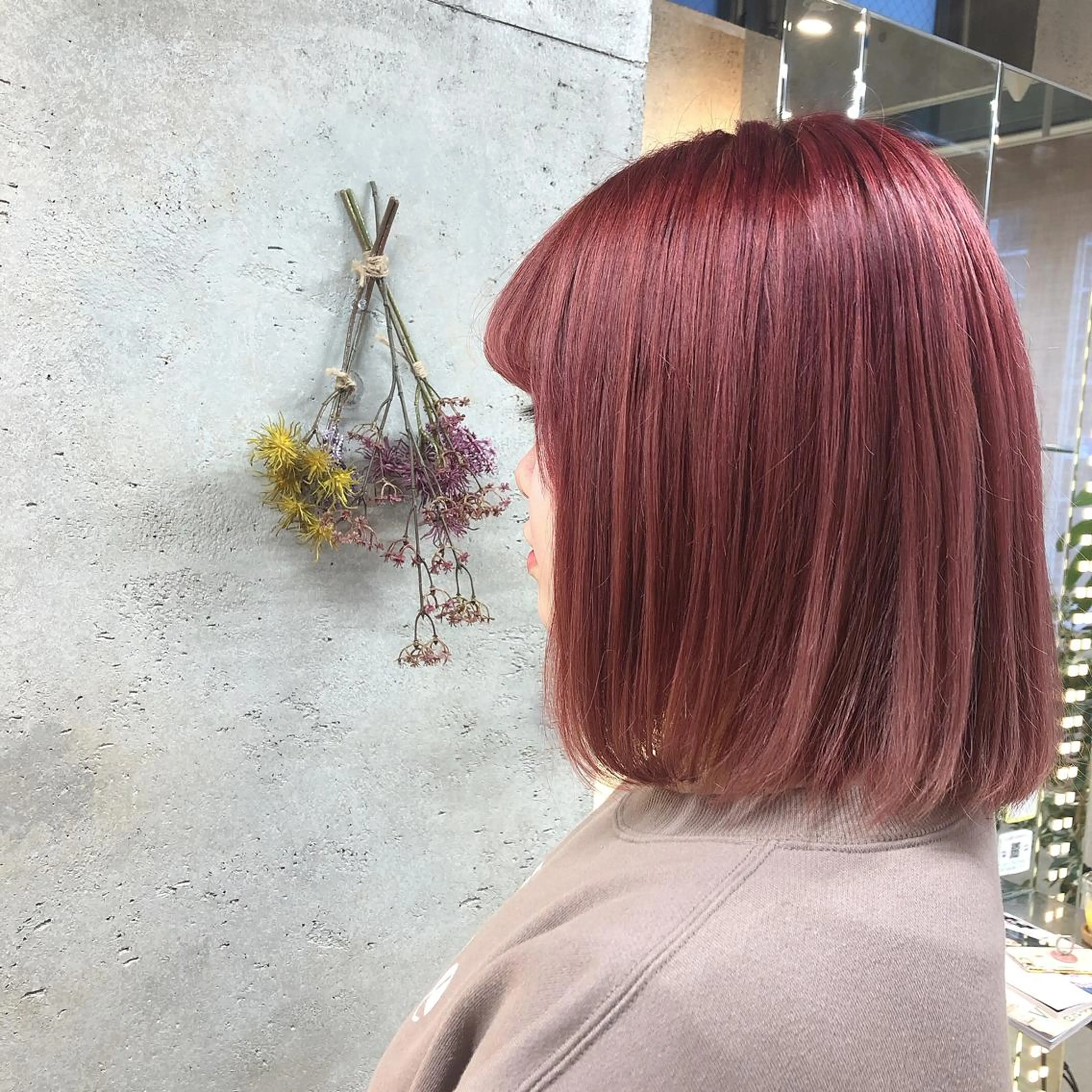 ミディアム カラー ピンクカラー wakana 【ブリーチカラー】のヘアスタイル