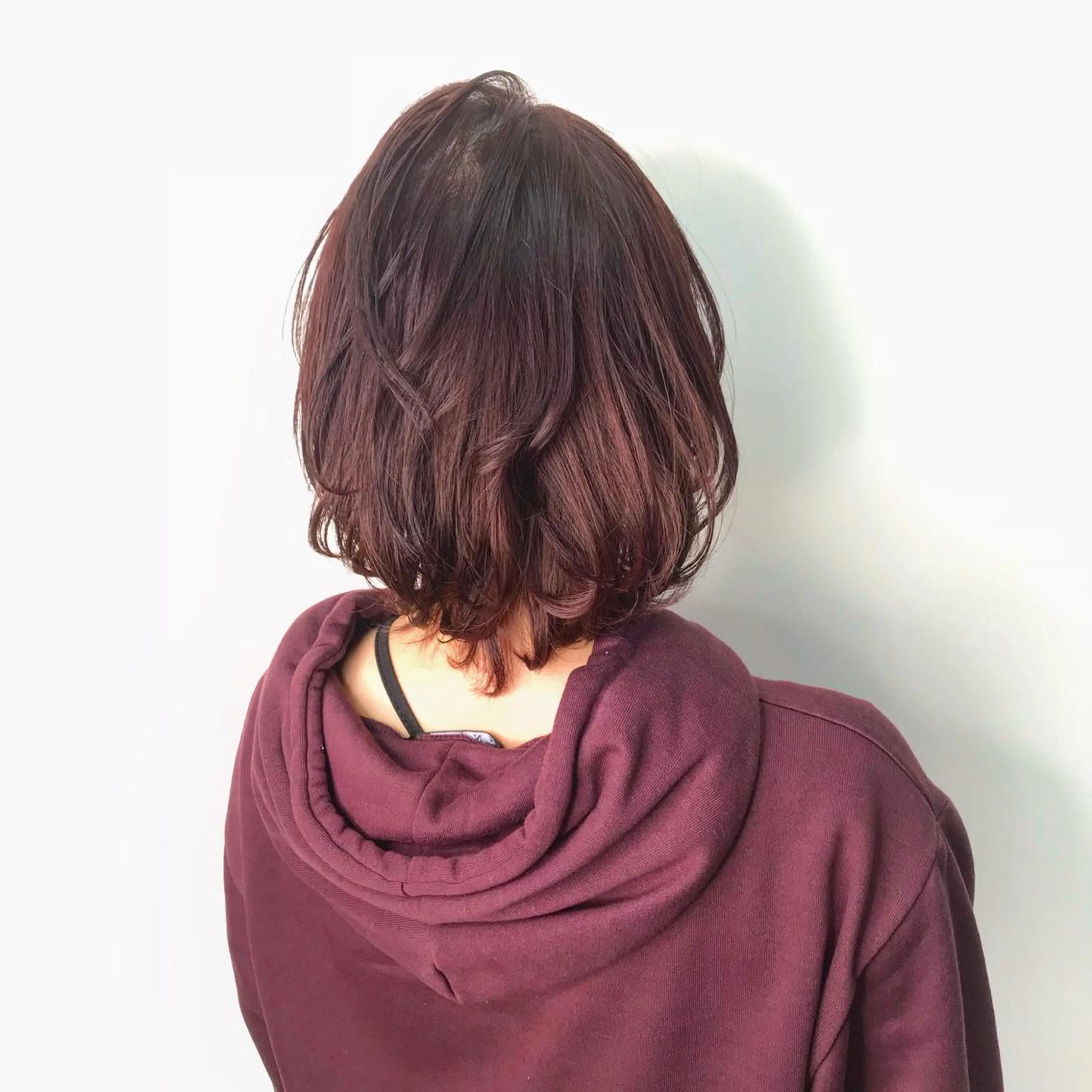 ショート カラー ボルドーカラー ヘアカラー ブリーチカラー/ 岩破瑞希のヘアスタイル