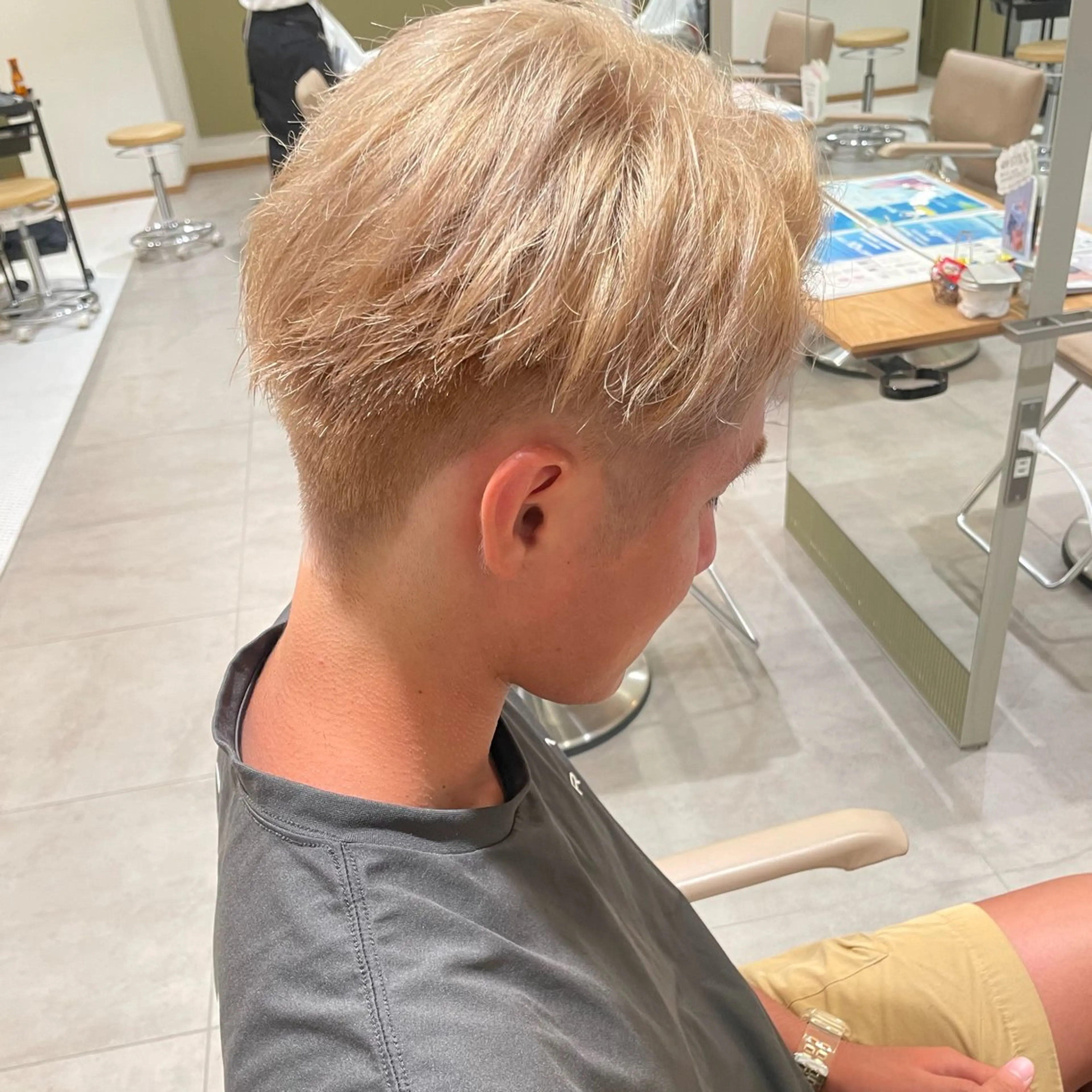 カラー 🎯🦖ʜᴀɴᴀ /ショートカット🌷のヘアスタイル