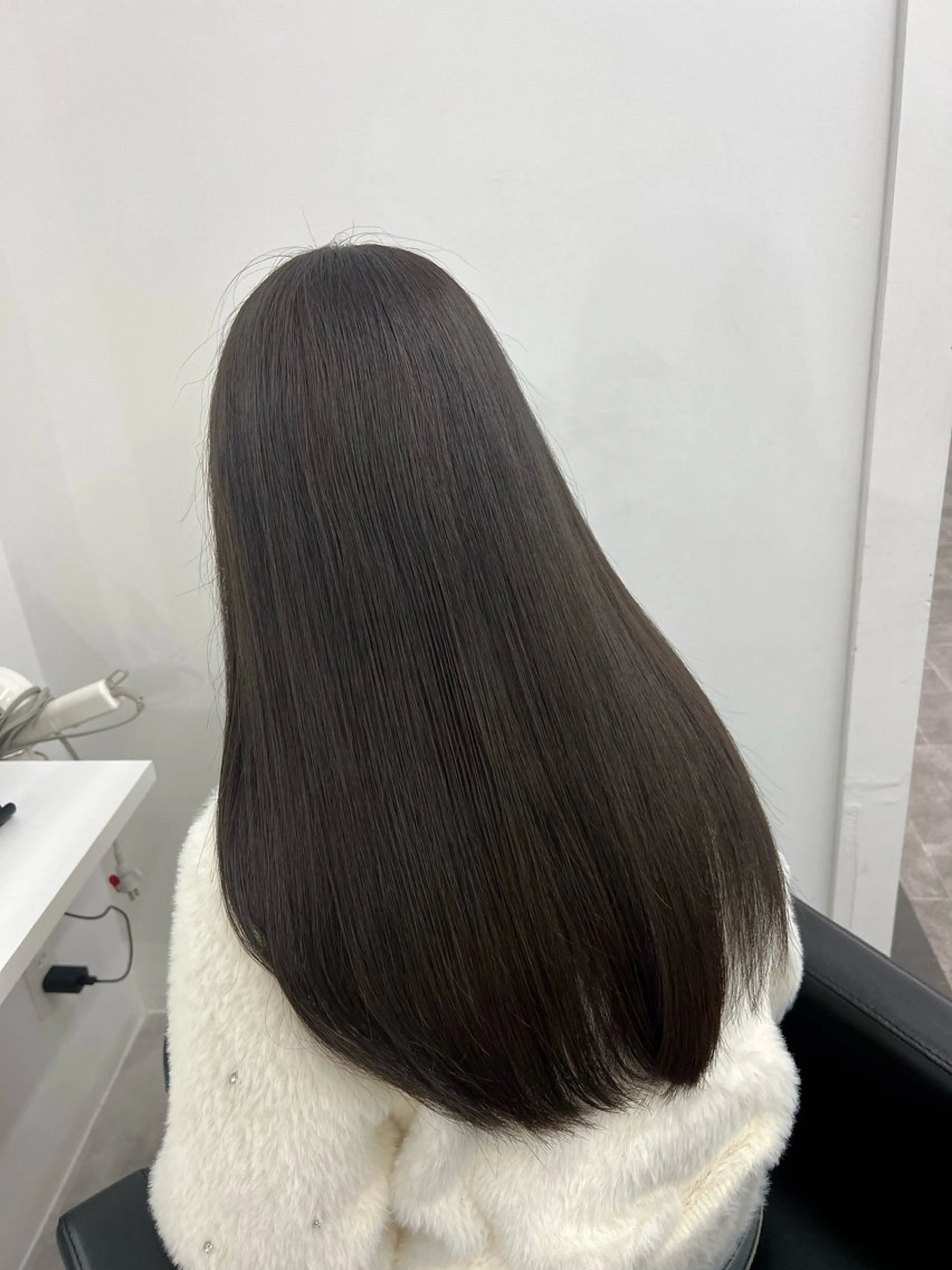 ロング アッシュ アッシュブラウン あやの/透明感カラー /カットモデルのヘアスタイル