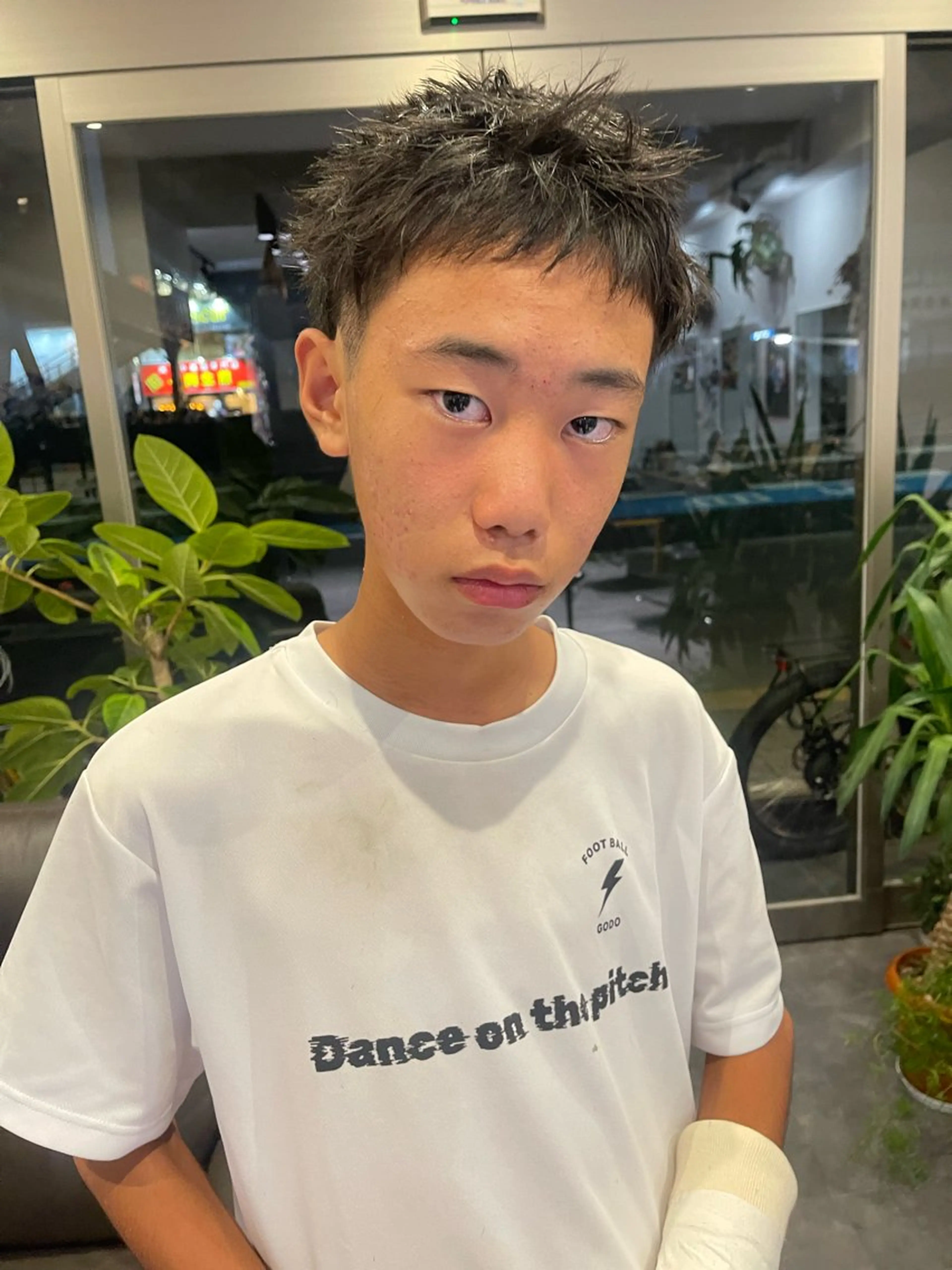 ショート メンズ スパイキーショート ショートヘア カット アトム/ウルフ パーマ/レイヤーのヘアスタイル