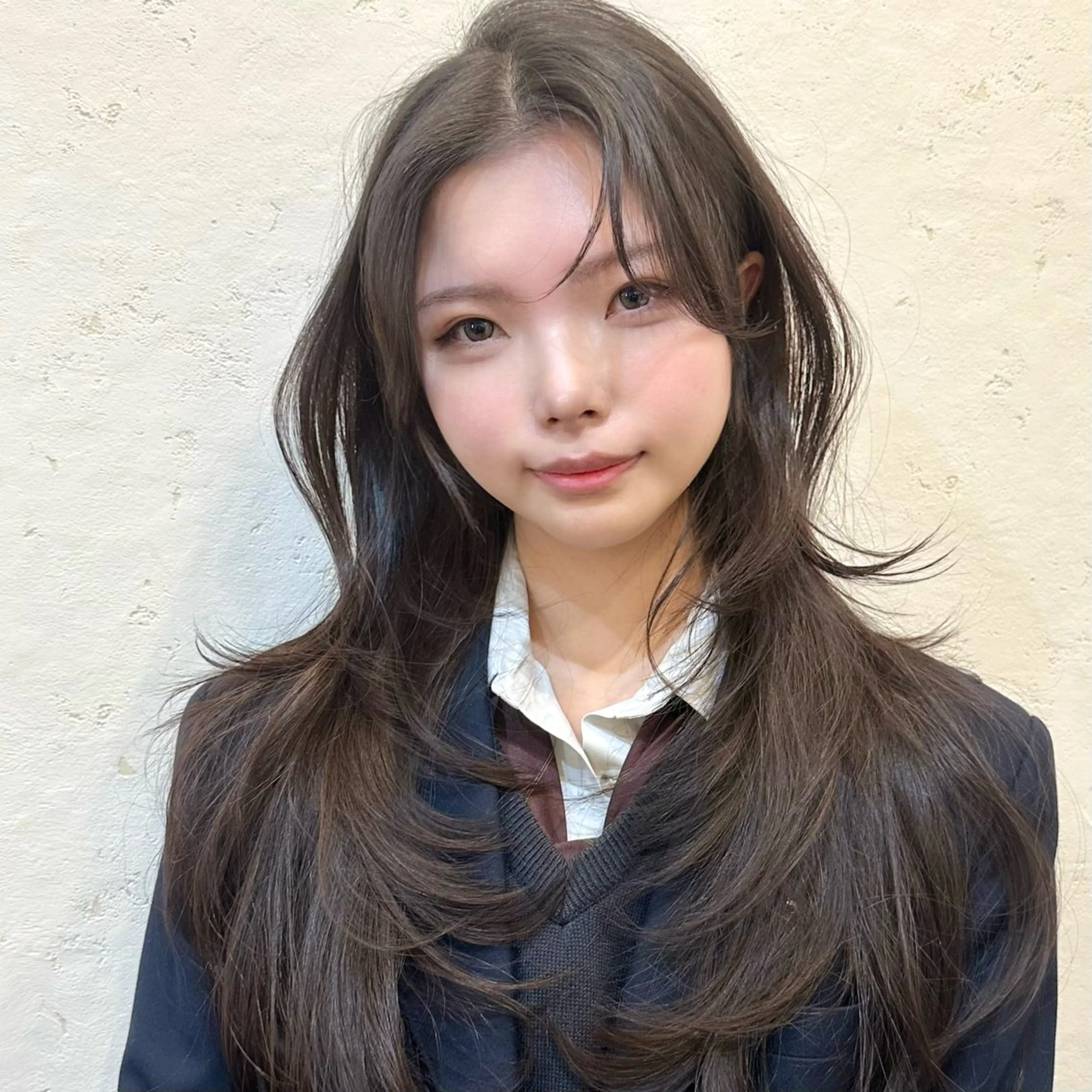 セミロング カット ヘアカラー トリートメント 🌹ハッシュカット、 レイヤー韓国ヘア🌹のヘアスタイル