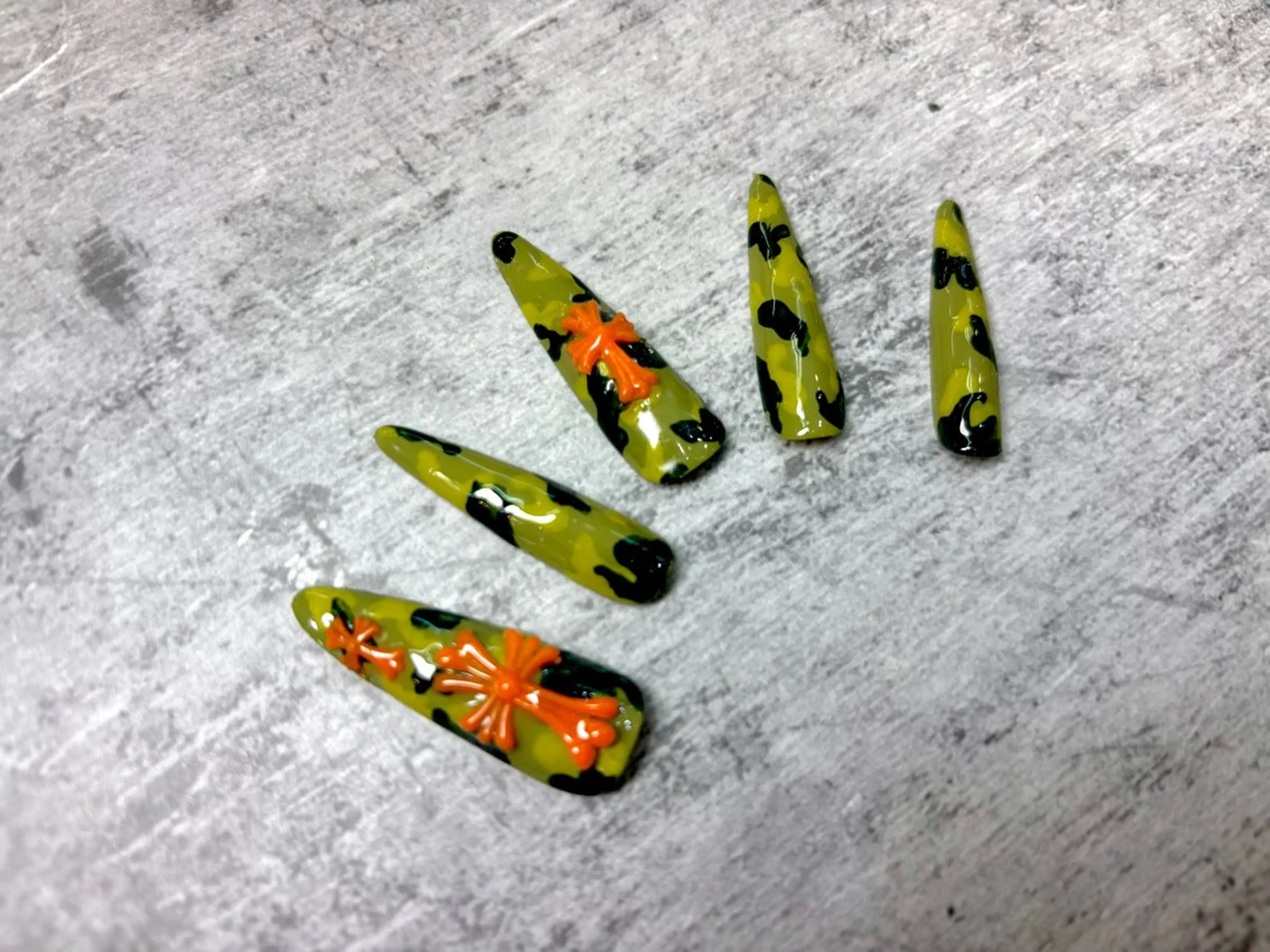 ネイル Queennail 北堀江megumiのネイルデザイン