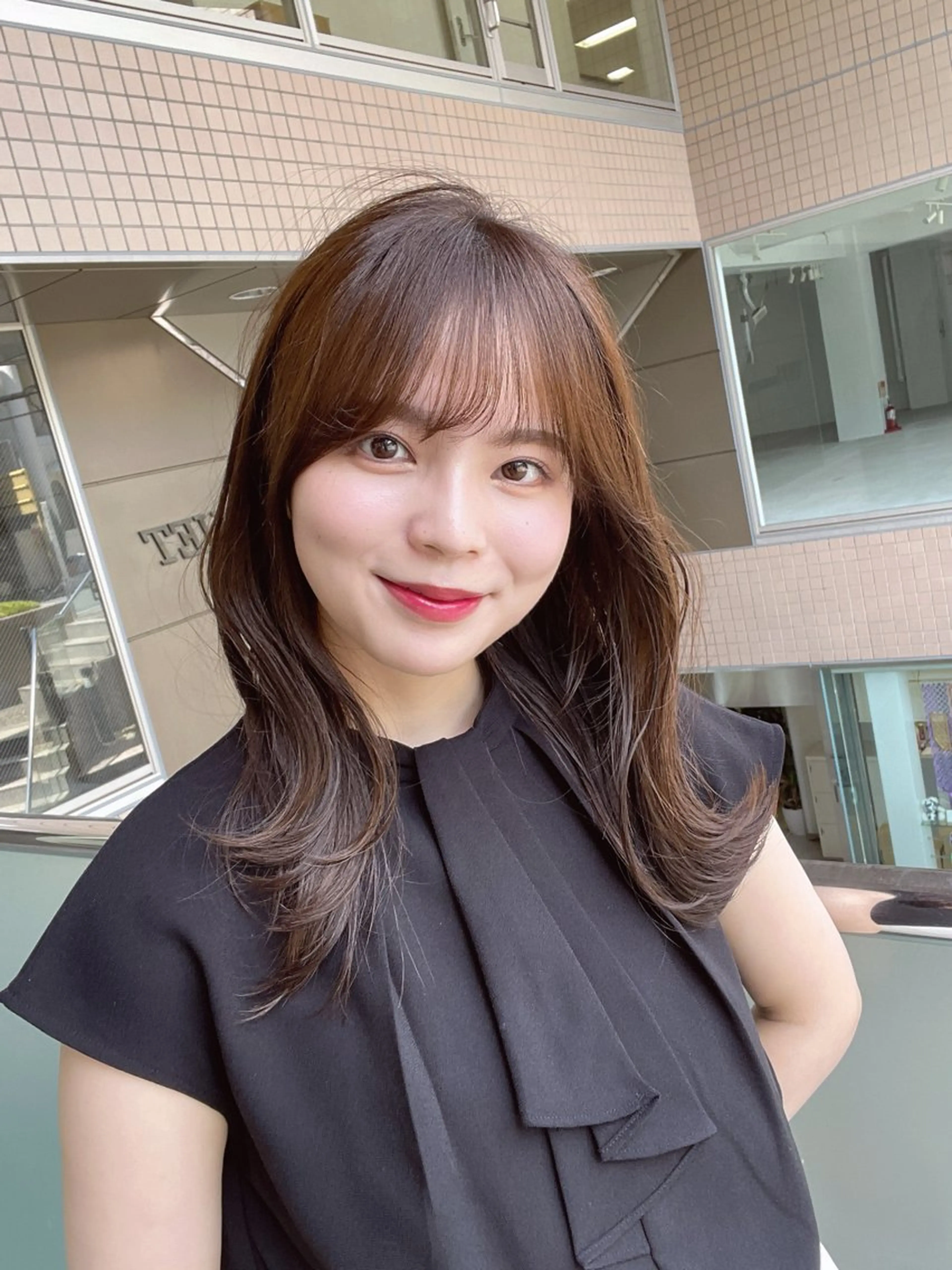セミロング くびれヘア 中顔面短縮 顔まわり新田大翔のヘアスタイル