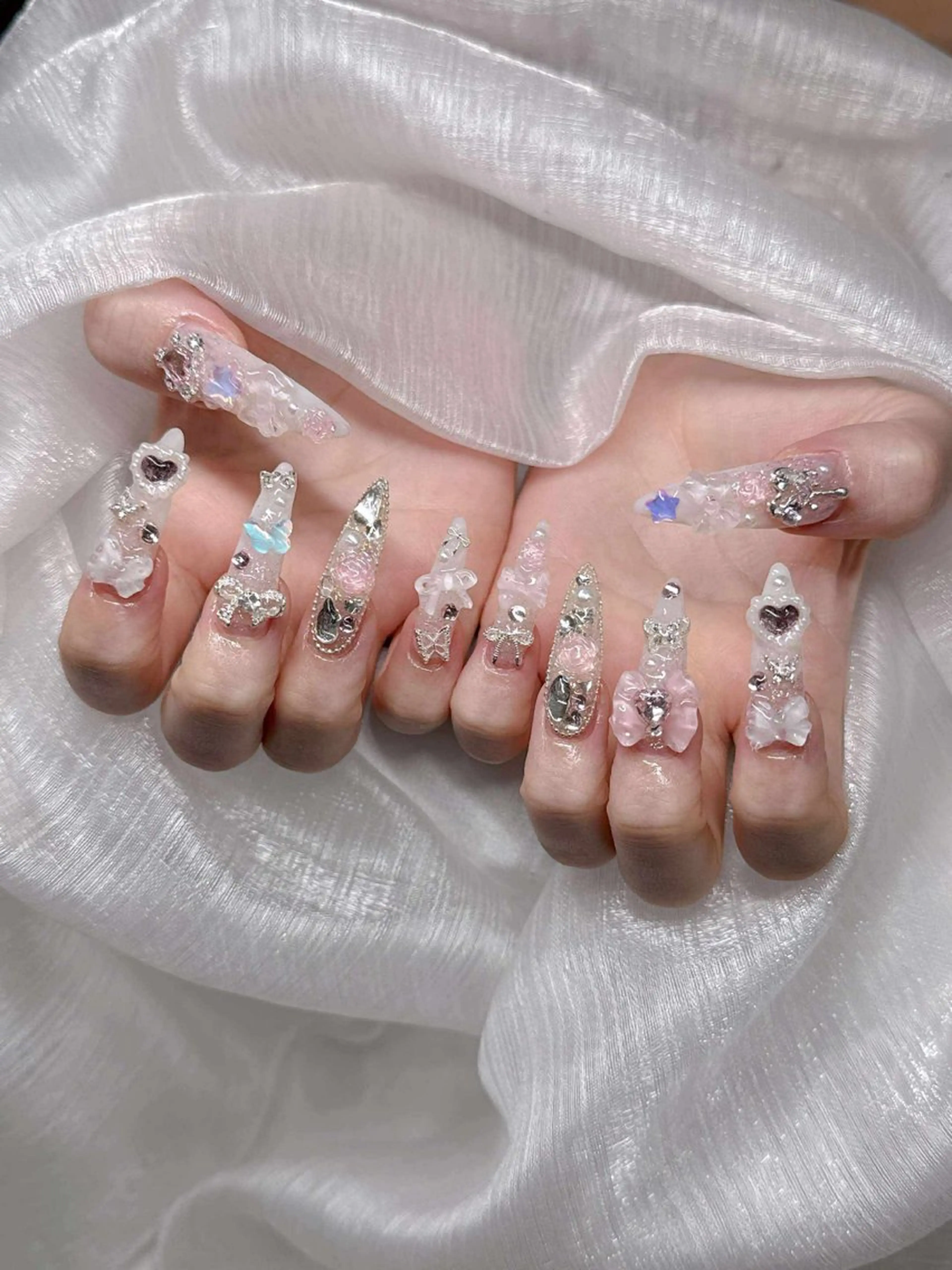 ネイル ハンドネイル Lee Nailsのネイルデザイン