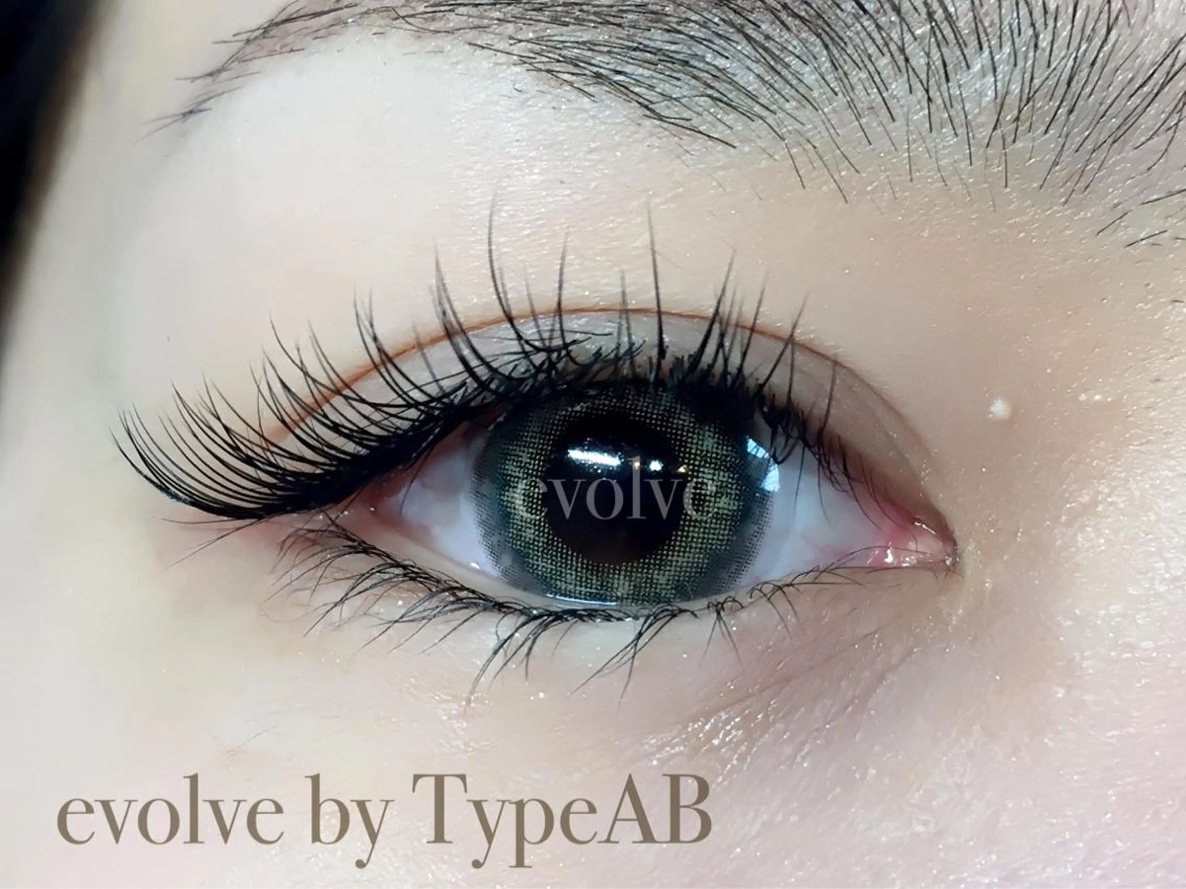 マツエク・マツパ 目尻長め evolve  by TypeABのマツエク・マツパデザイン