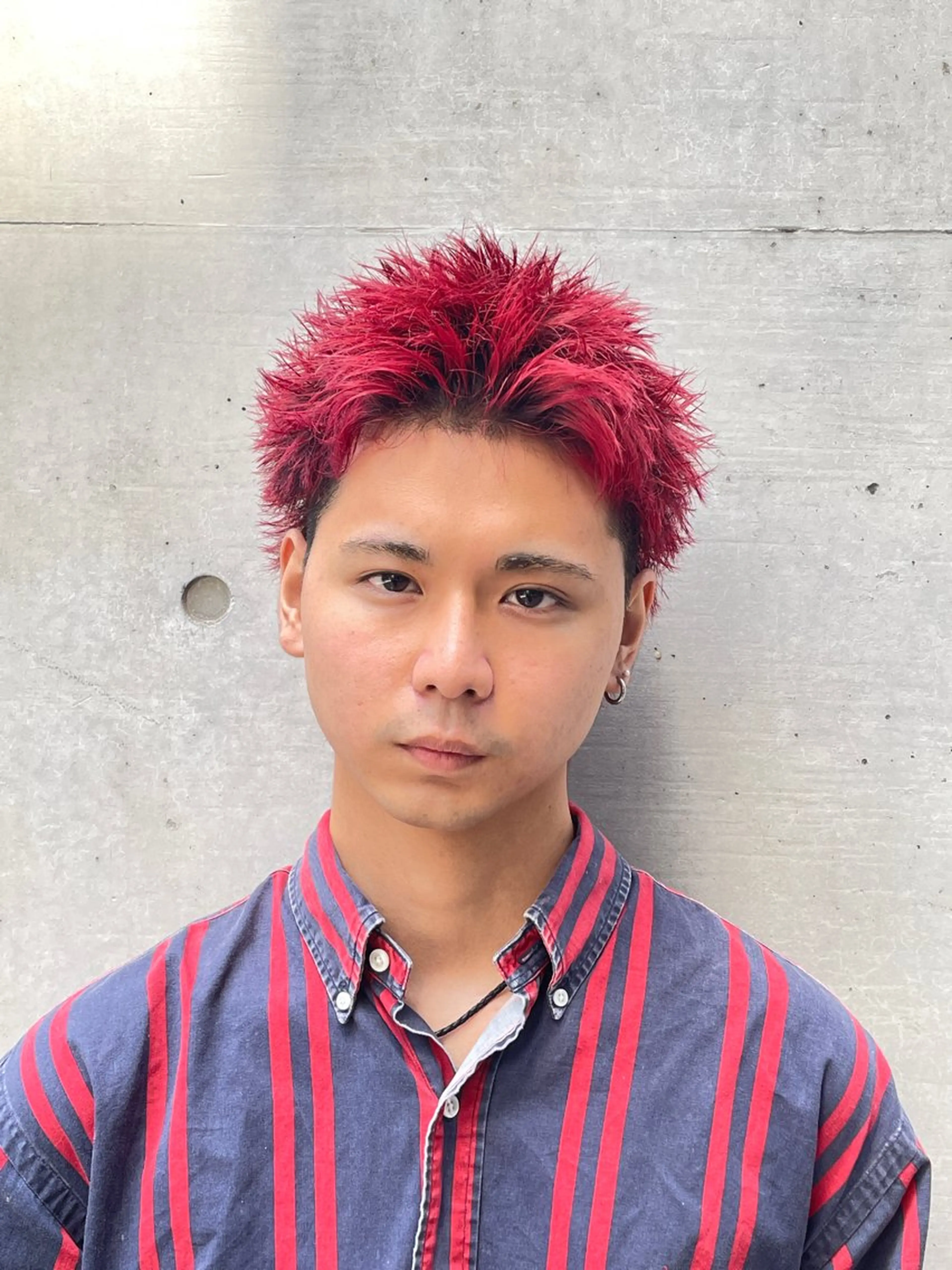 ショート カラー メンズ メンズブリーチ ブリーチ レッドカラー カット ヘアカラー センターパート/ メンズパーマ/怜哉のヘアスタイル