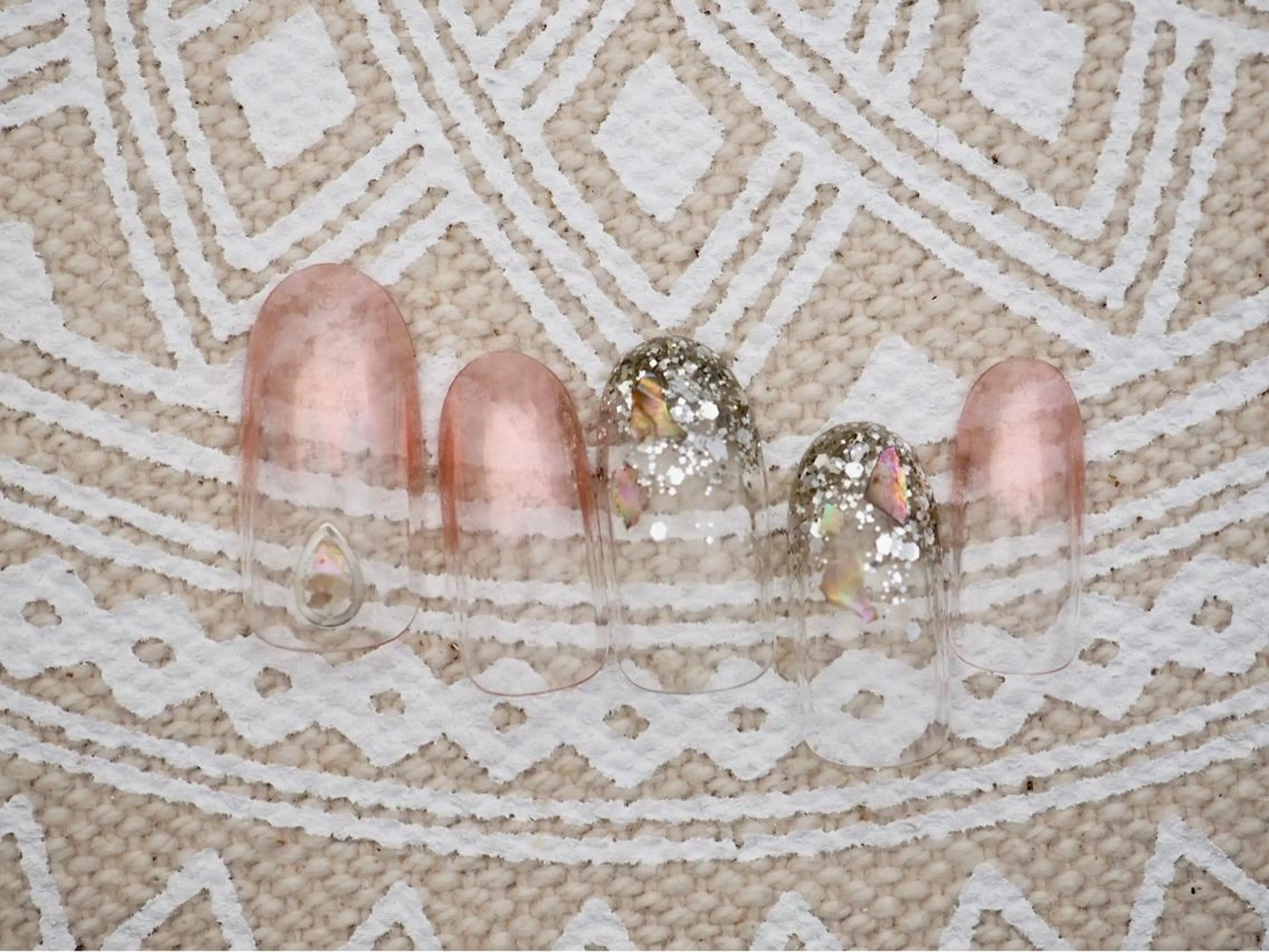 ネイル トップネイリスト Ribbon立川店のネイルデザイン