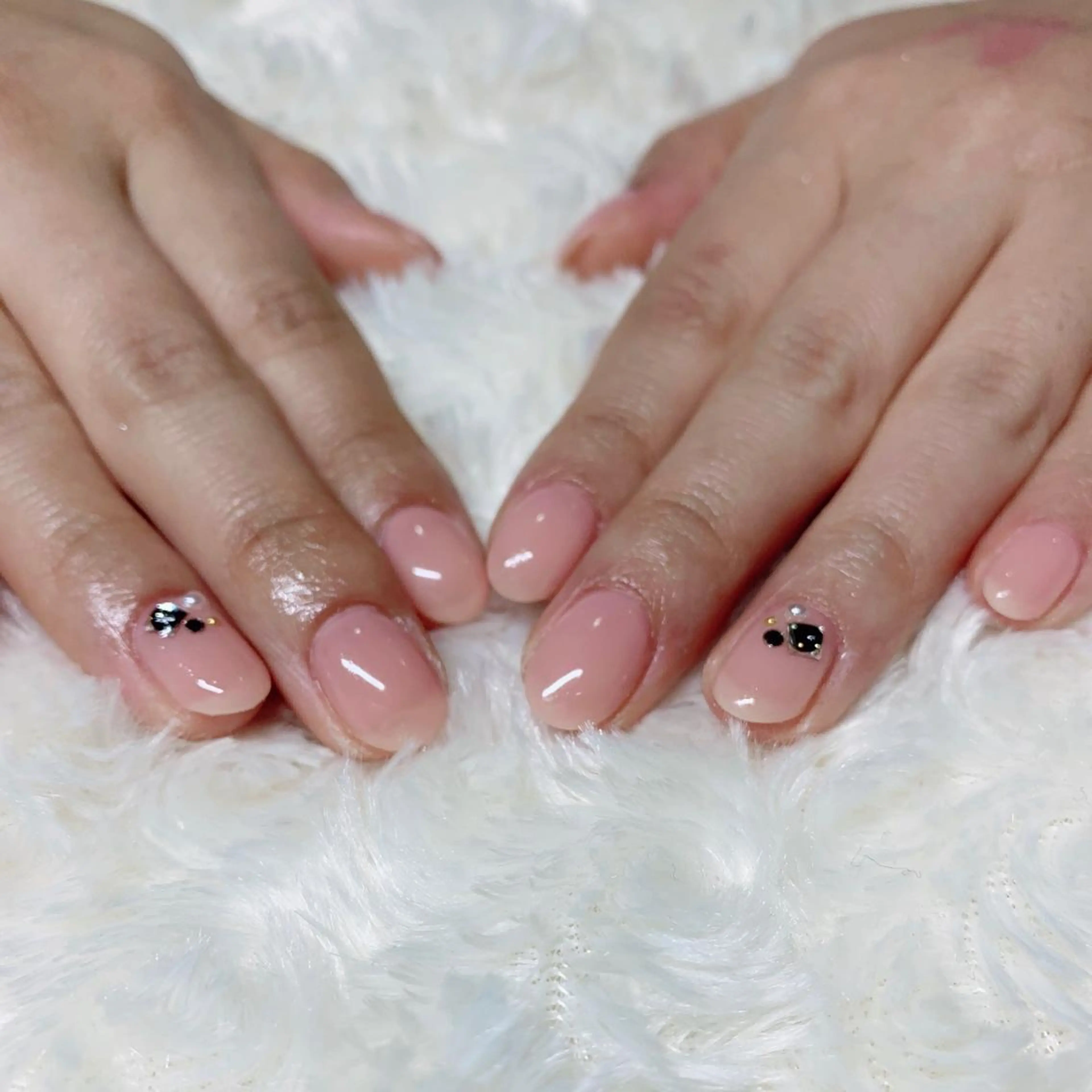 カラー ネイル Cozy_ ilumのネイルデザイン