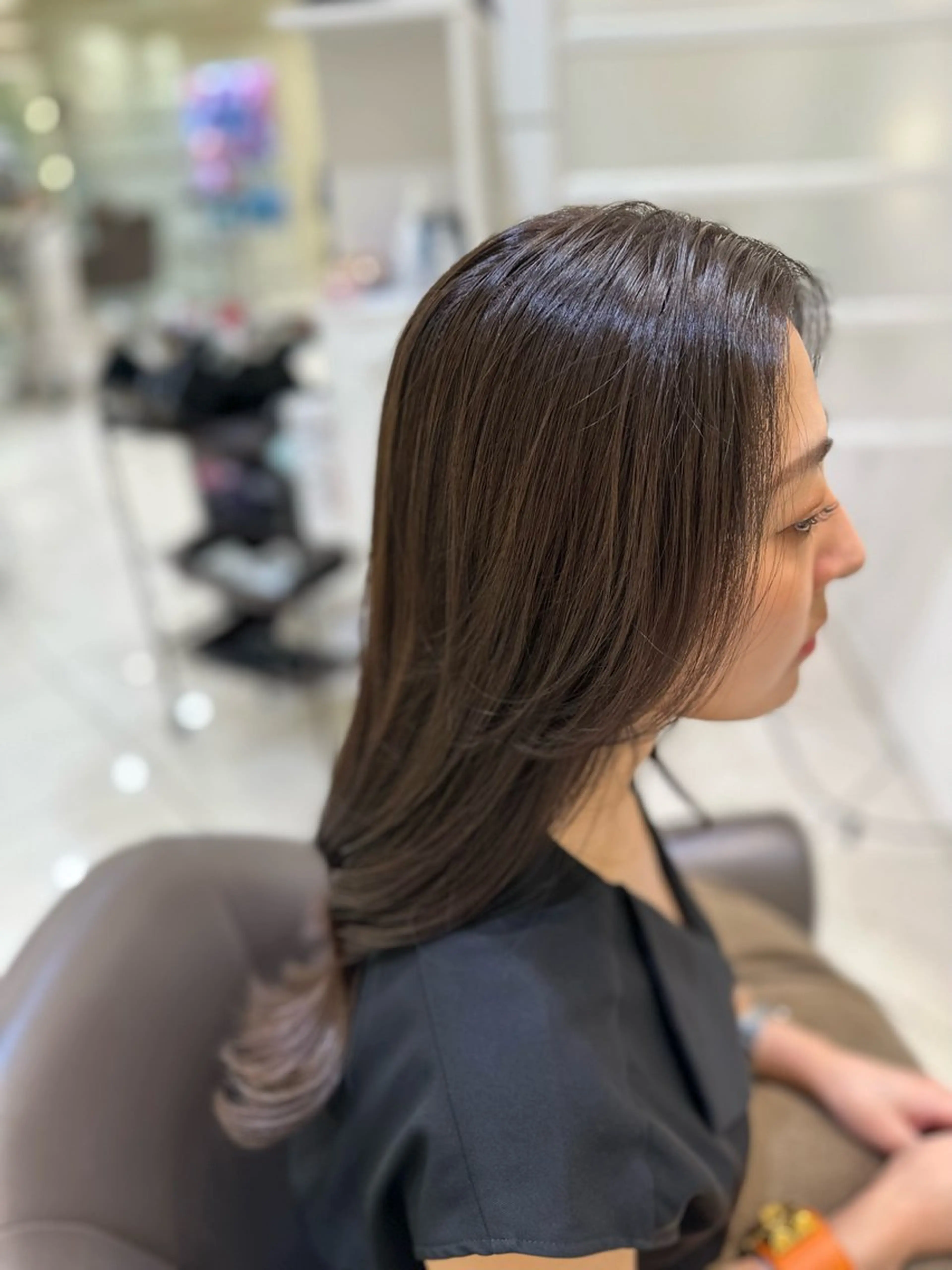 ロング カラー タイトボブ個性派カラ ーAKANEのヘアスタイル