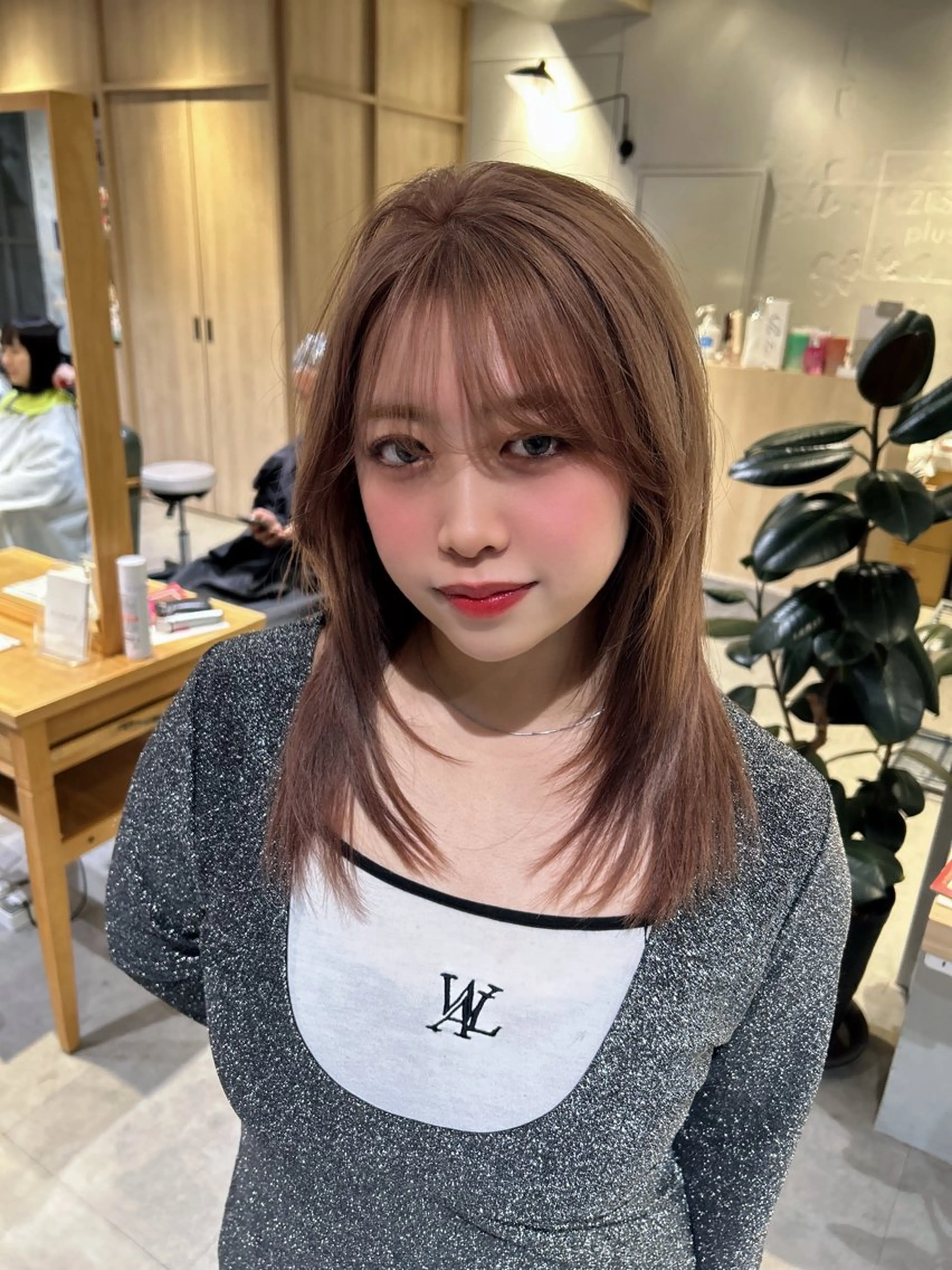 ロング ダン/メンズ/ 顔周り×透明感カラーのヘアスタイル