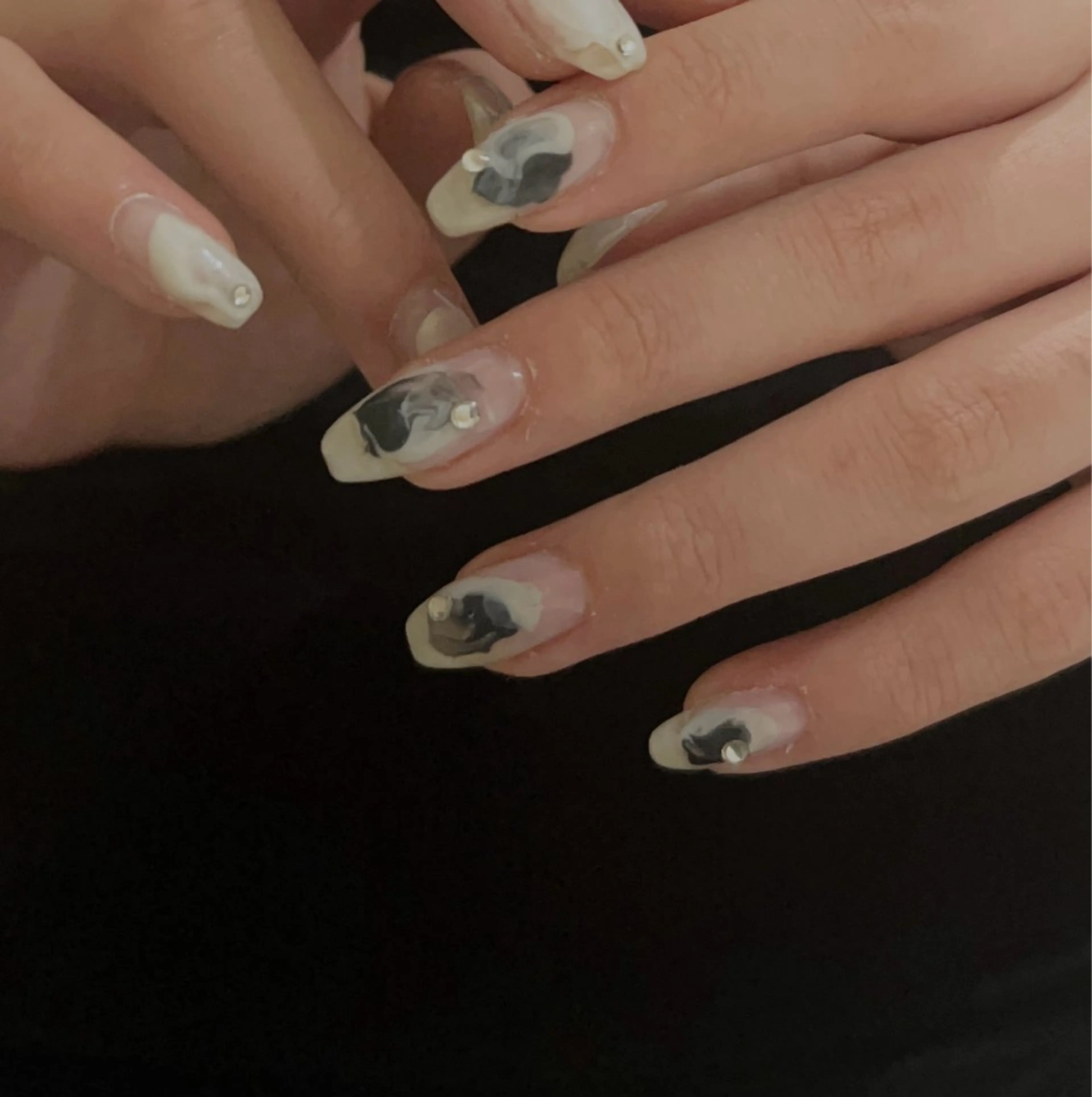 ネイル DEEokazaki momona.Gのネイルデザイン