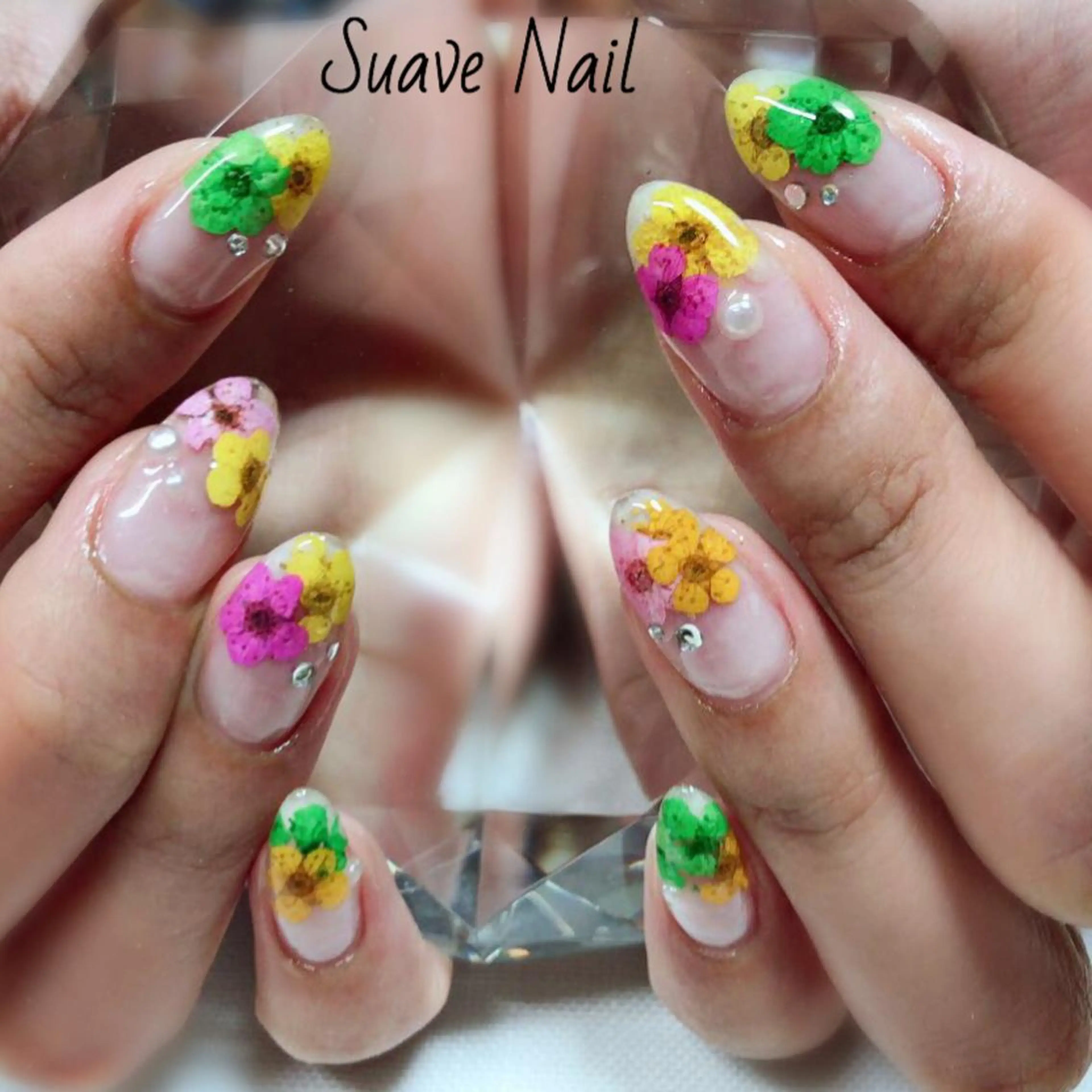 ネイル 夏ネイル Nail Suave (シュアーヴ)のネイルデザイン