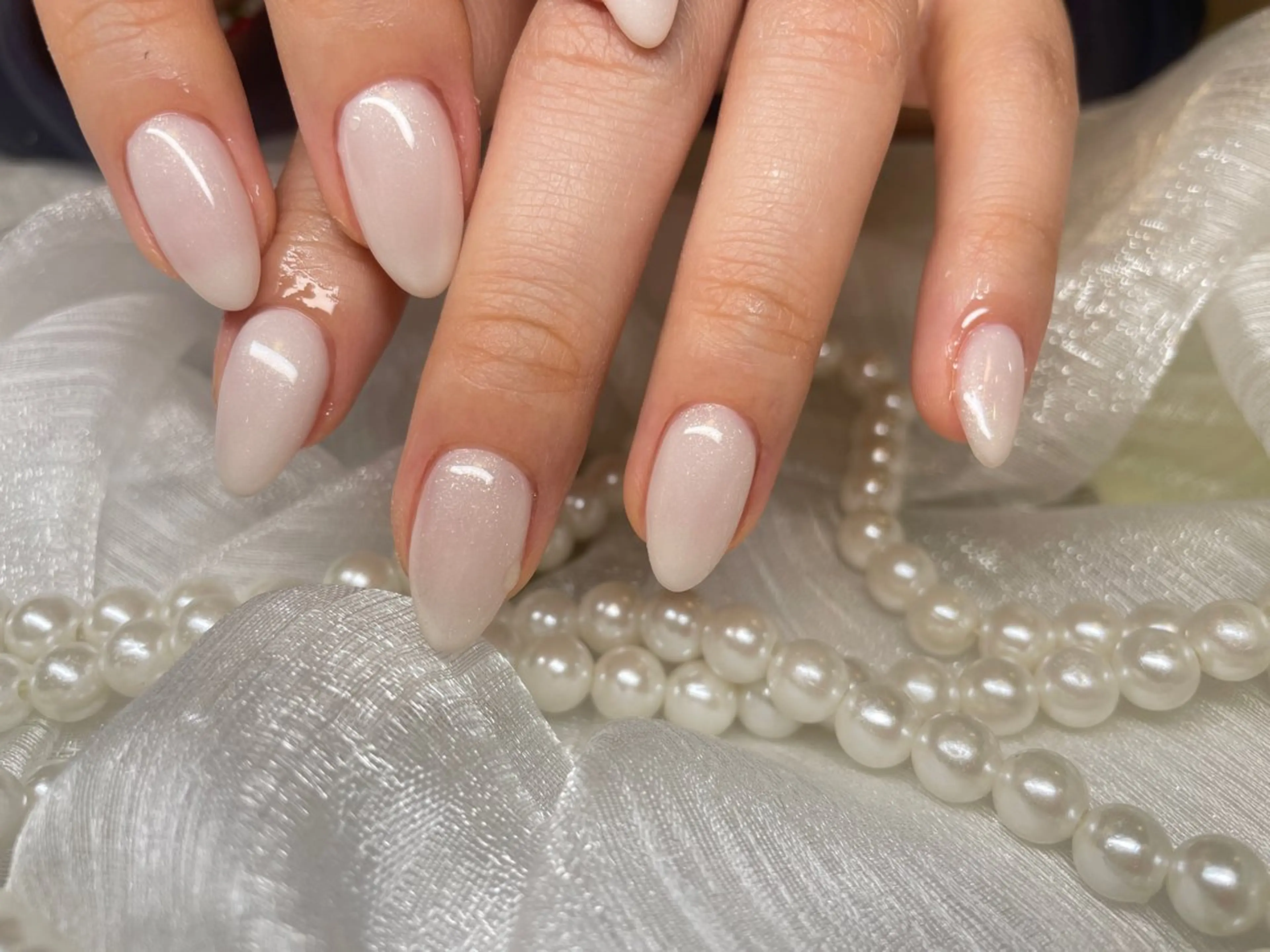 ネイル 長さ出し フットネイル フレンチネイル ジェルネイル ガラスフレンチ ハンドネイル ハンドケア More Glam渋谷店のネイルデザイン