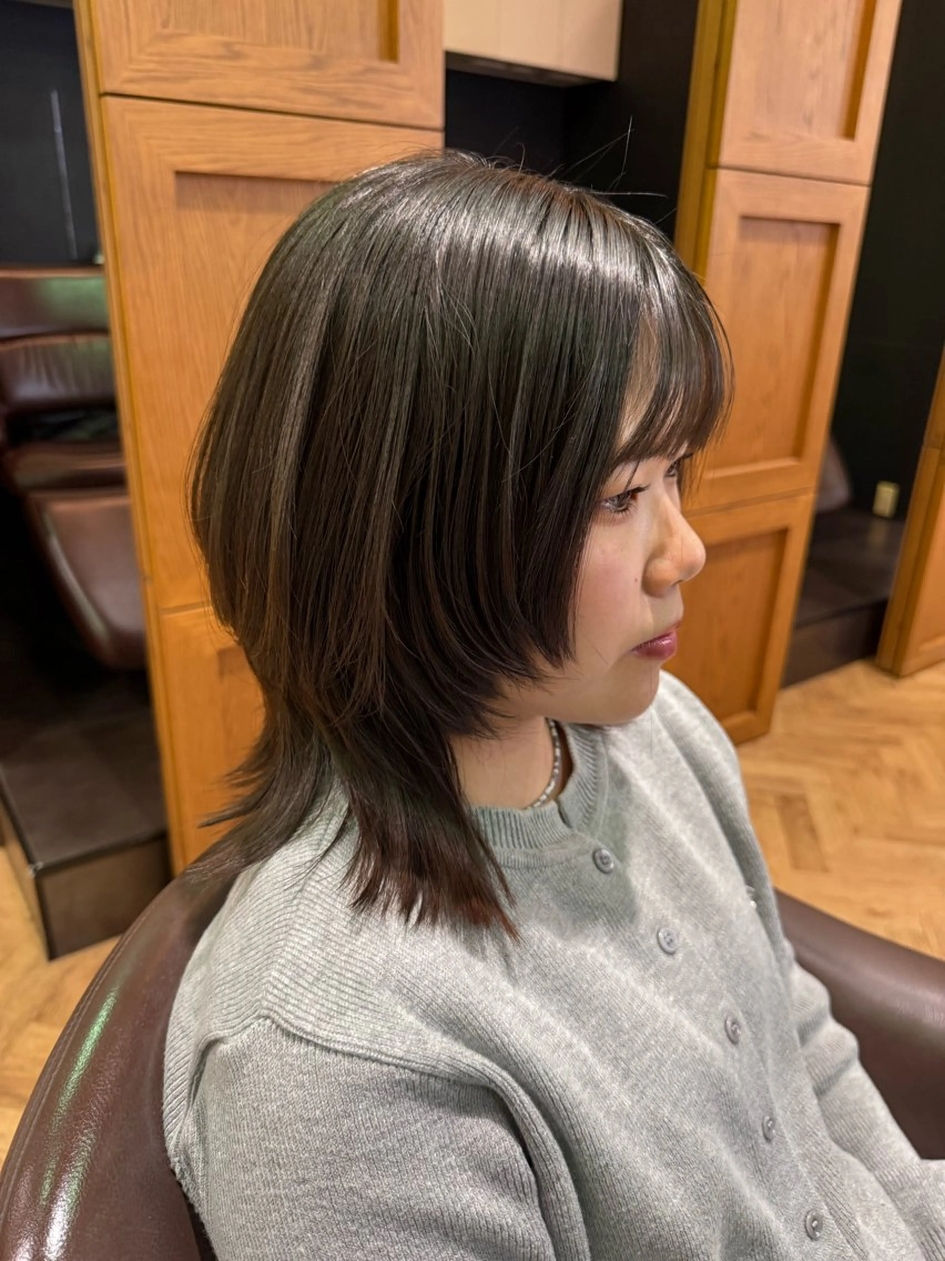 ミディアム レイヤーカット ウルフカット 溝口 槙里也のヘアスタイル