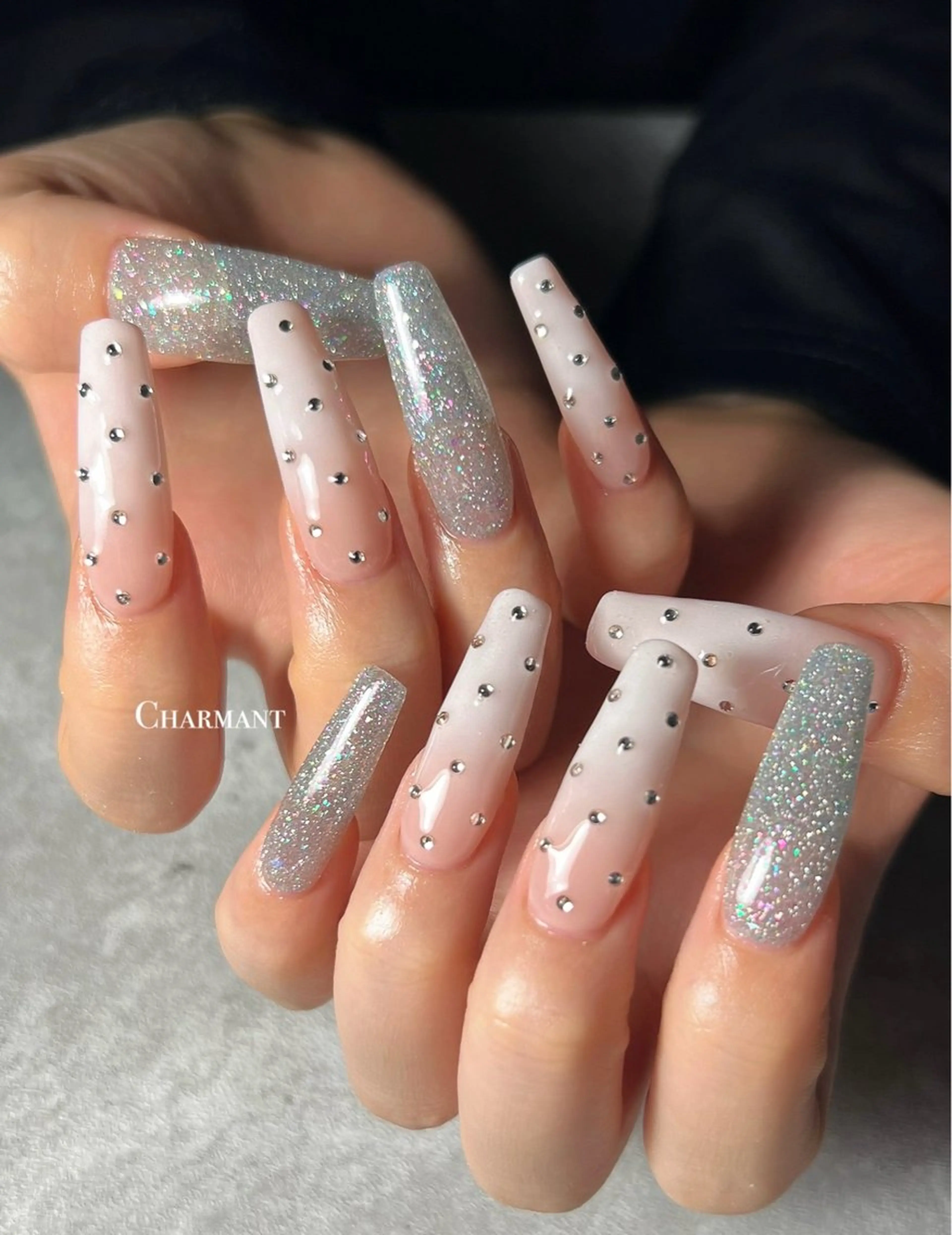 ネイル ハンドネイル Minako 【Charmant】のネイルデザイン