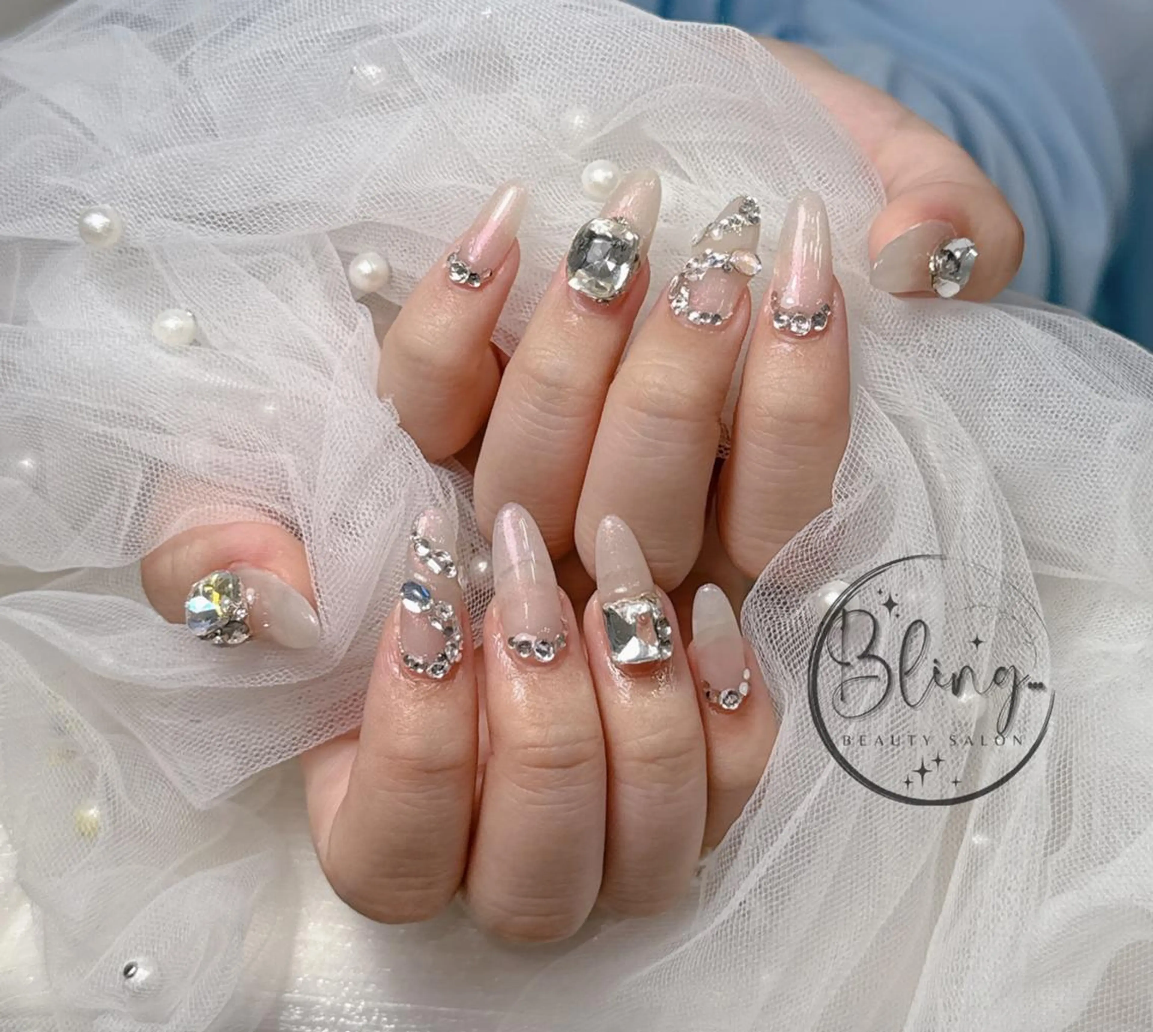 ロング 韓国風ヘア yuna ユナのネイルデザイン