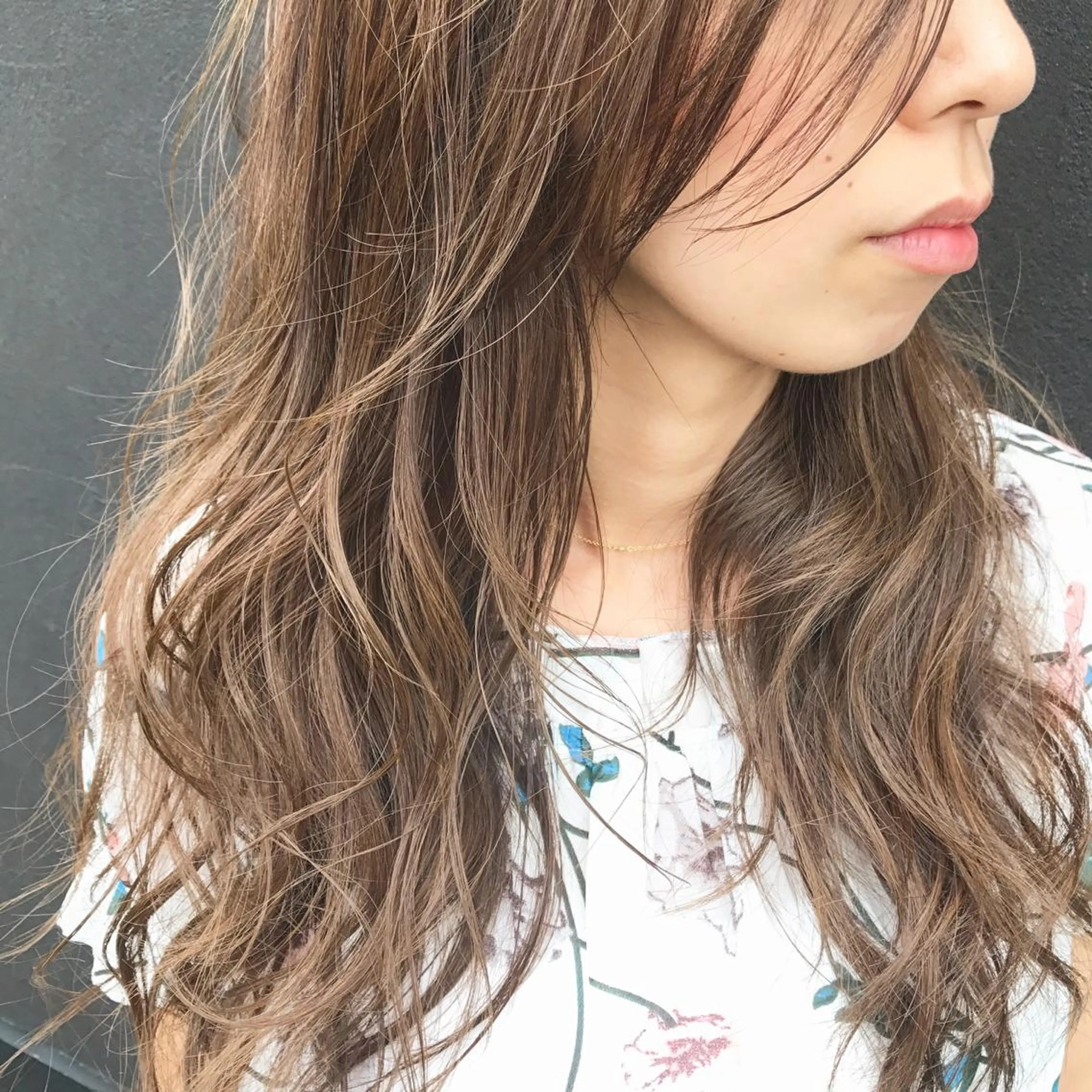 セミロング 切りっぱなしボブ ショートボブ セミロングパーマ ボブ くせ毛 AKUTSU KOICHIのヘアスタイル