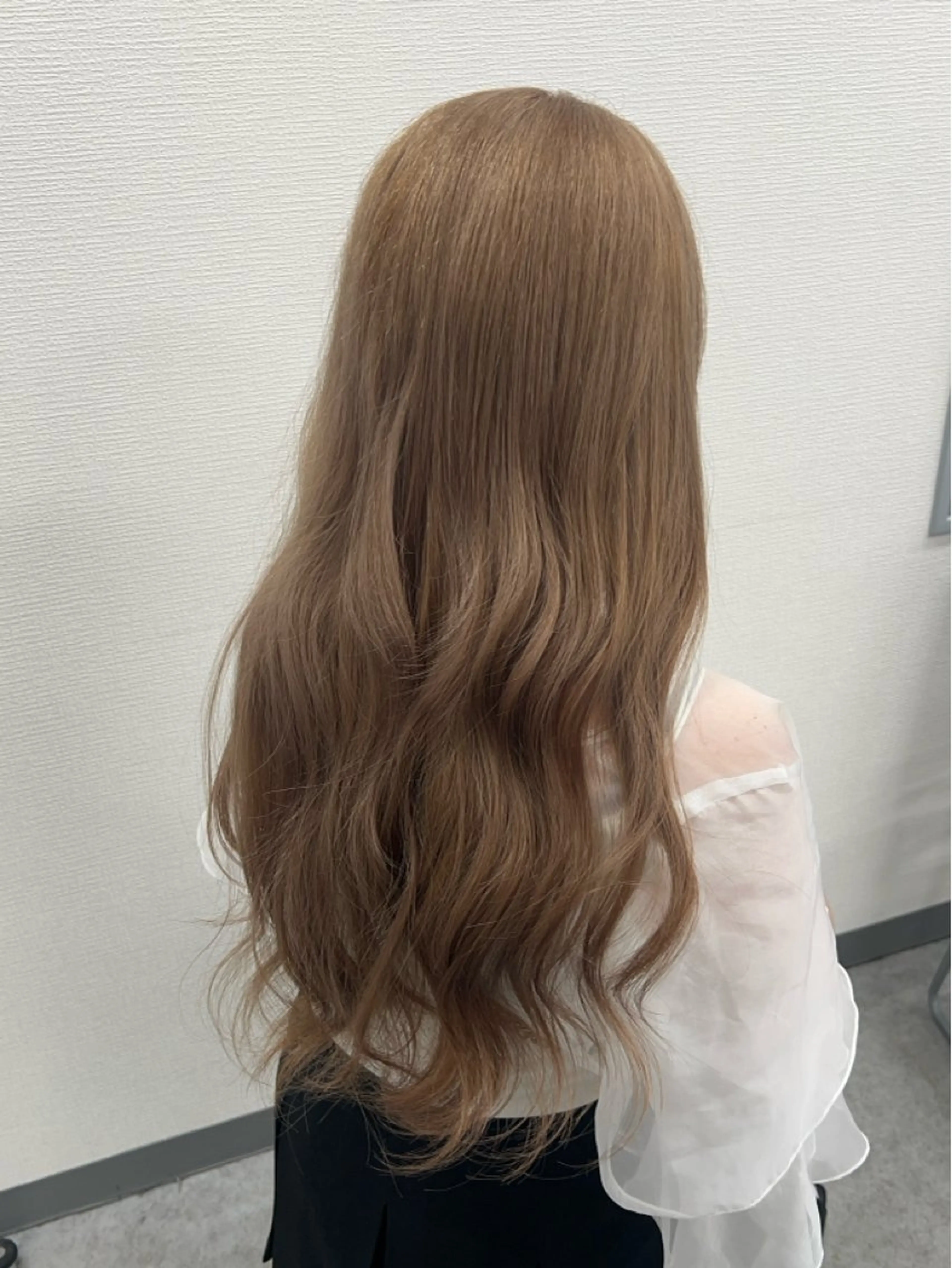 ロング カラー モテ髪ハイトーン🫧 serina🎀池袋のヘアスタイル