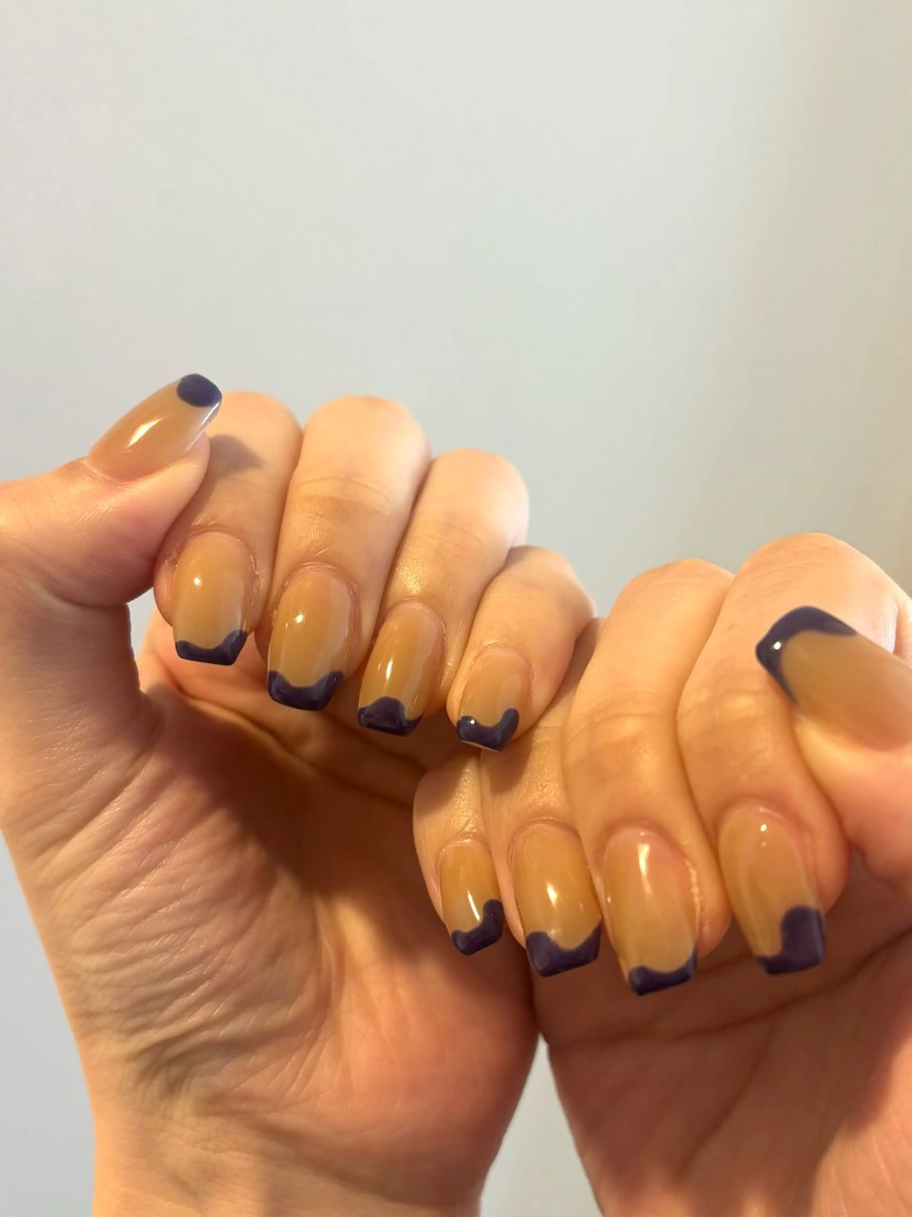 ネイル ブラウン パープル ハンドネイル Elio 国泰寺のネイルデザイン