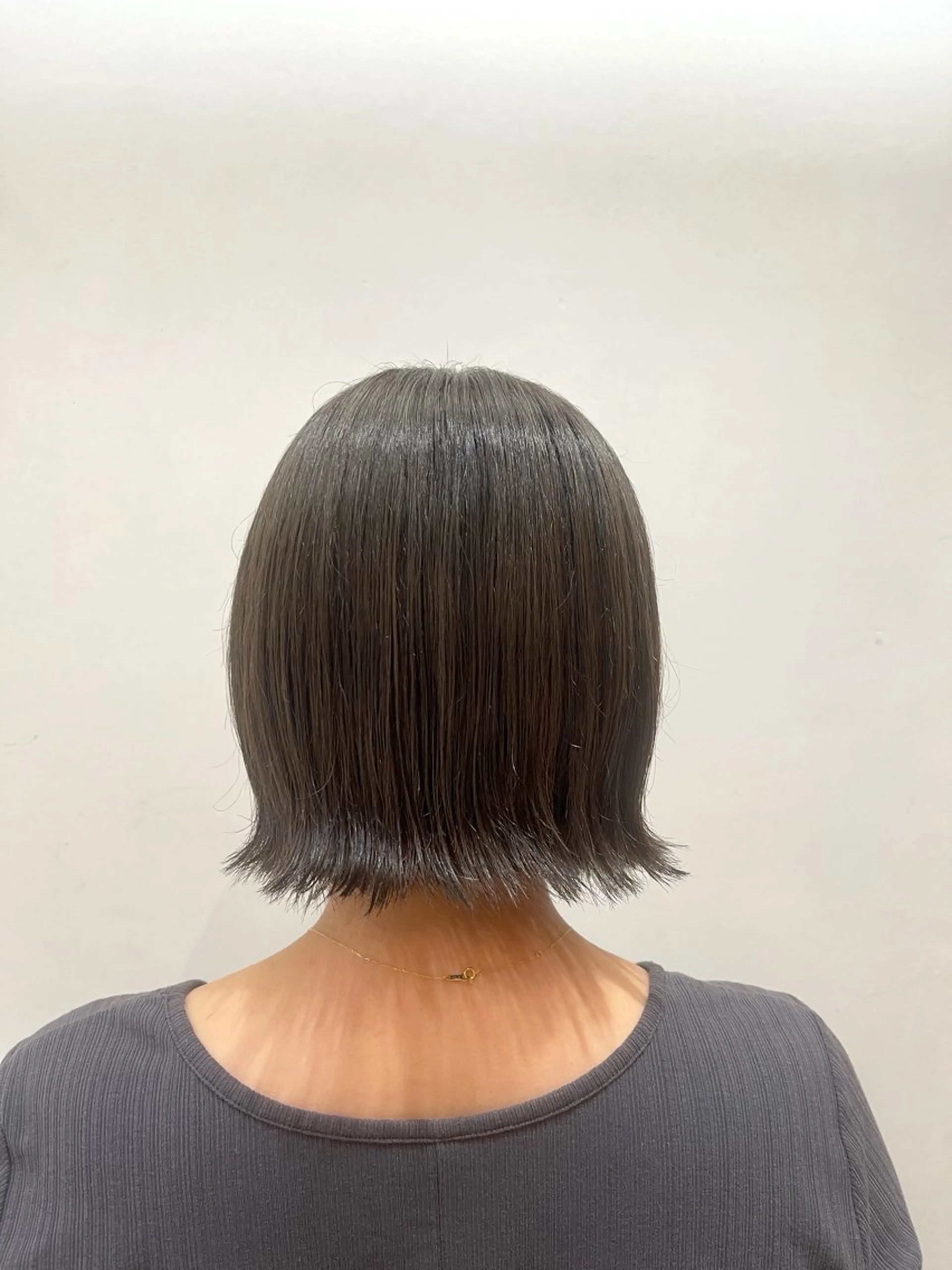 カラー ブラウンカラー オリーブブラウン ひなた /鎌倉美容室のヘアスタイル