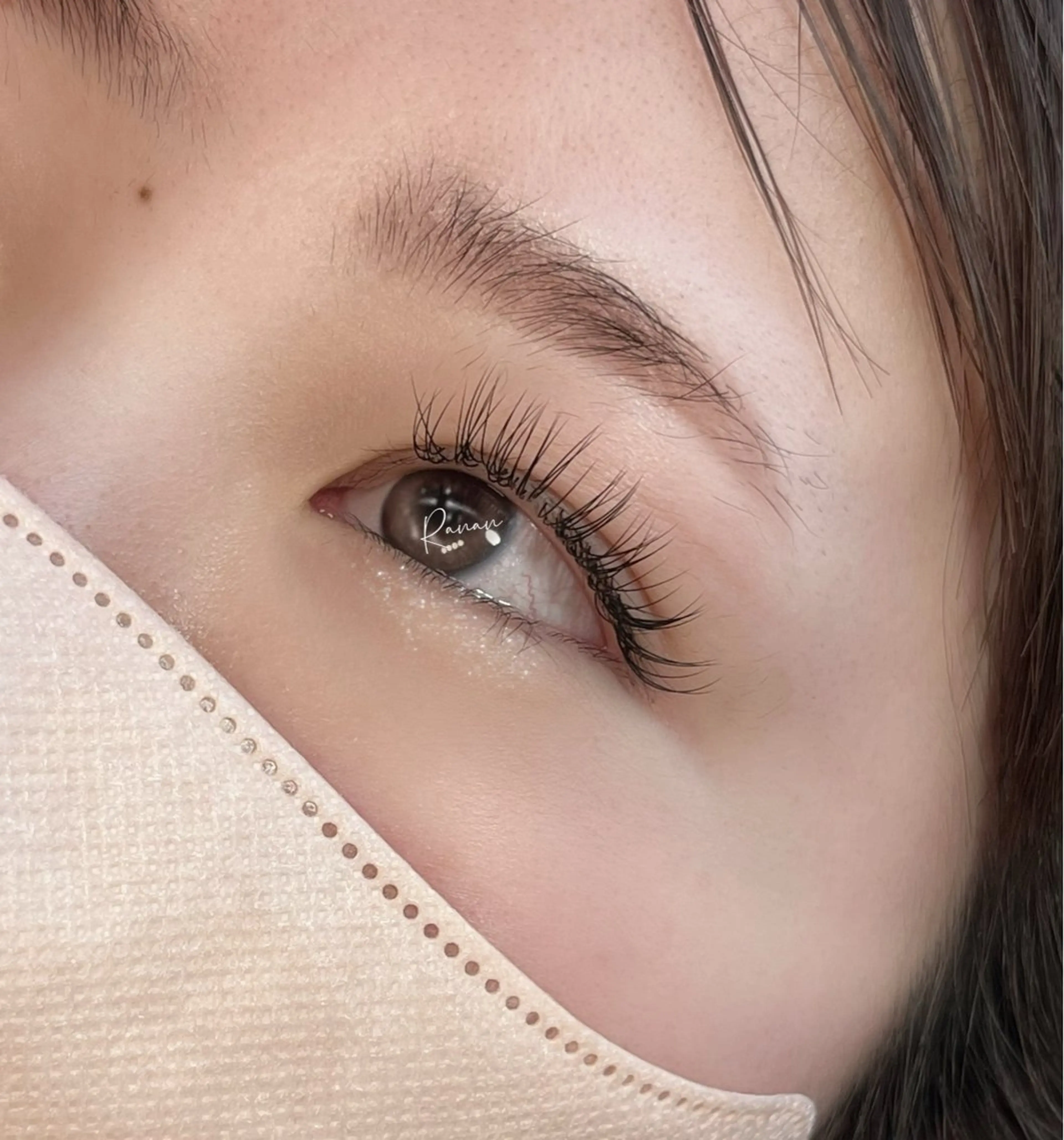 まつげエクステ　フラットラッシュ/100本の写真