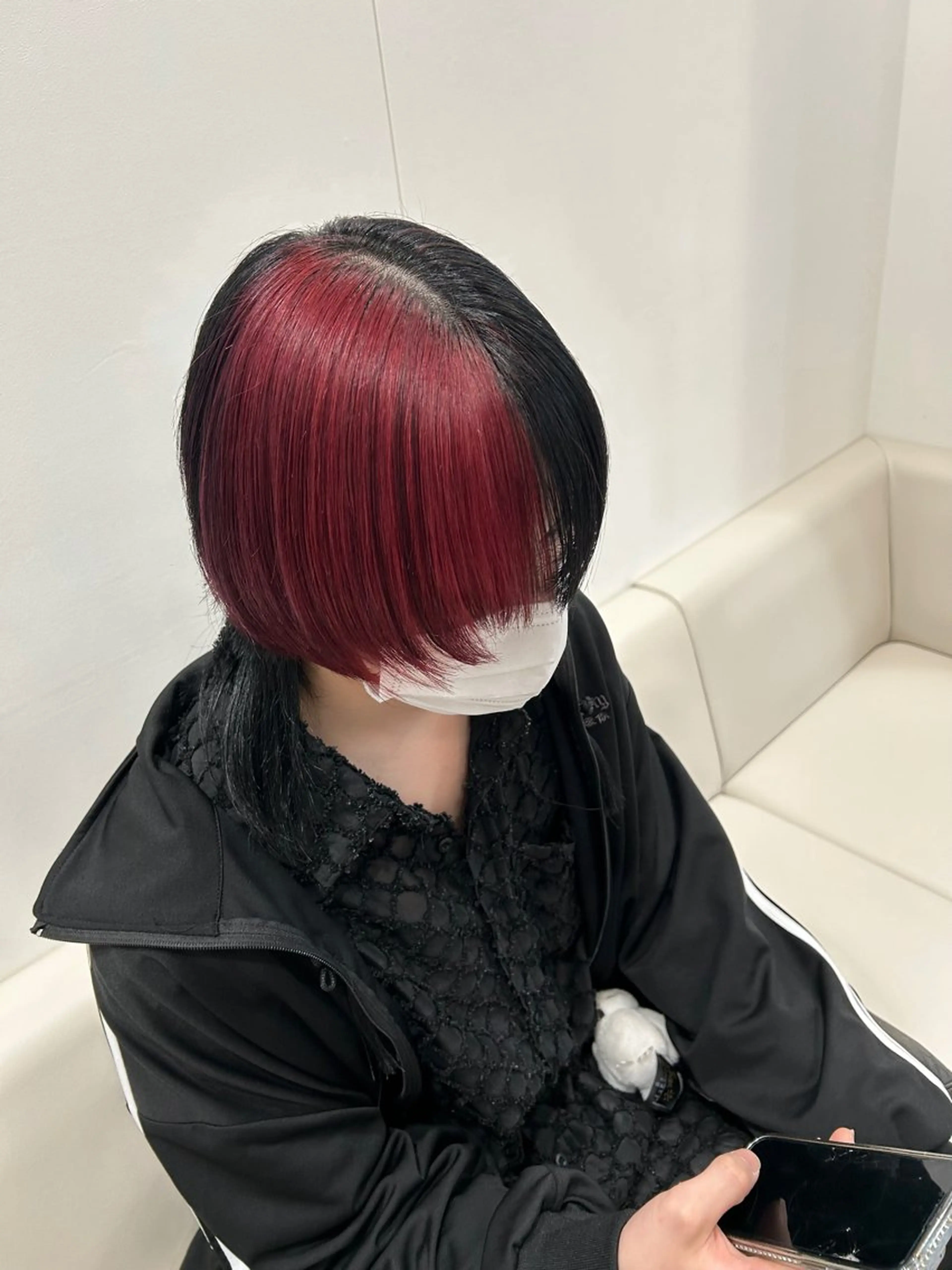 カラー メンズ マッシュウルフ マッシュ メンズウルフカット レッドカラー ツートーンカラー ヘアカラー トリートメント 片山 仁のヘアスタイル