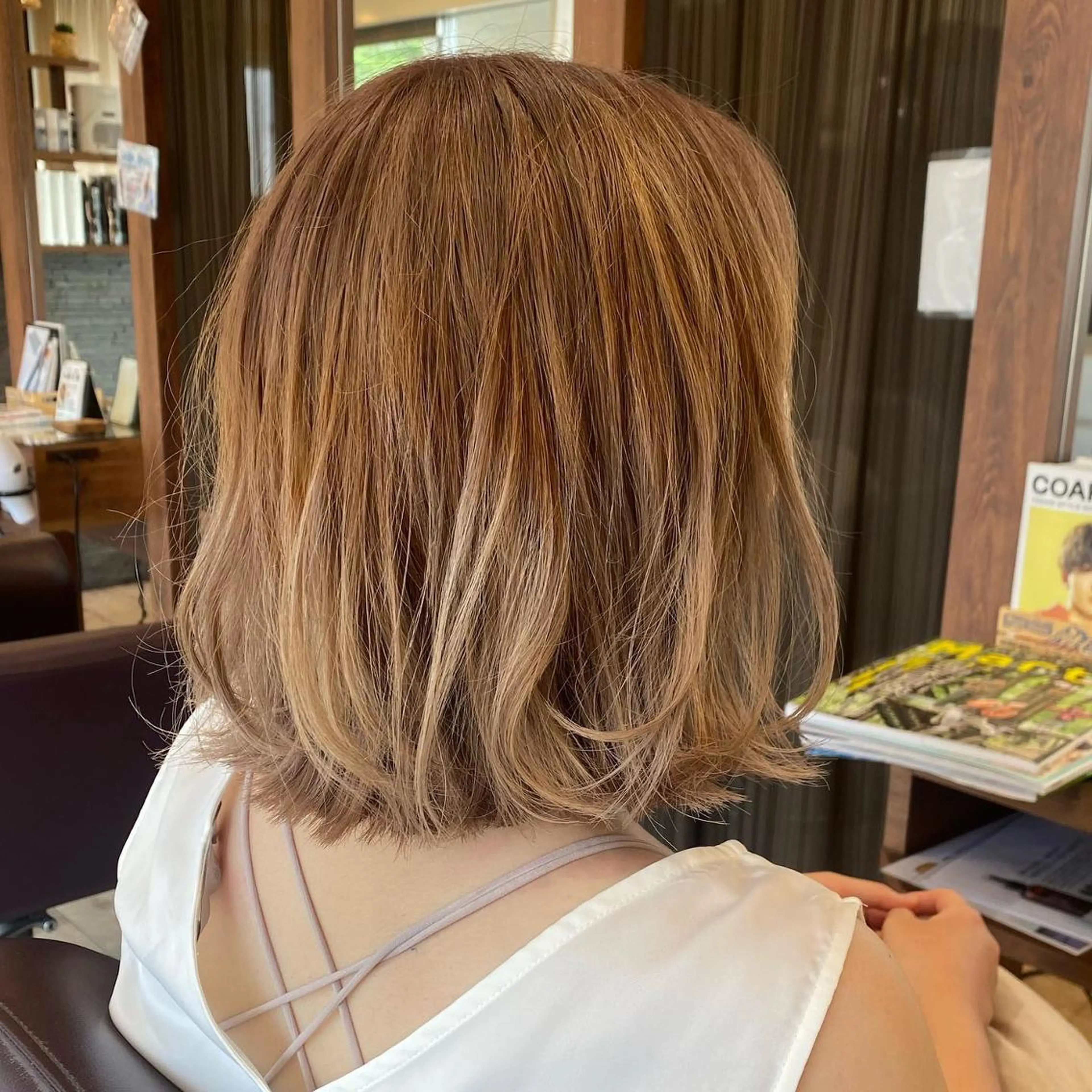 セミロング 加藤 実穂のヘアスタイル