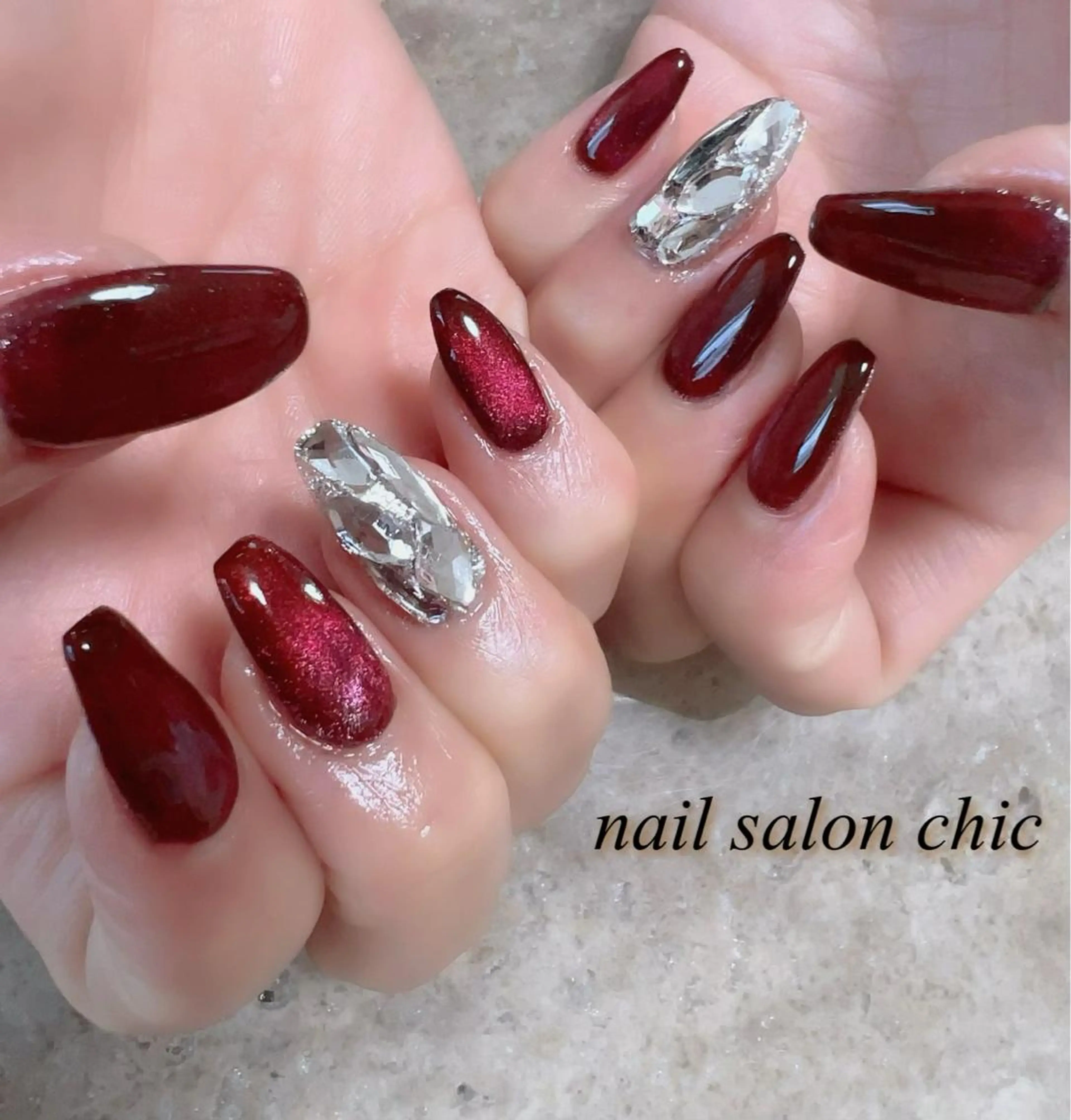 ネイル 赤色 バレンタイン nail salon chicのネイルデザイン