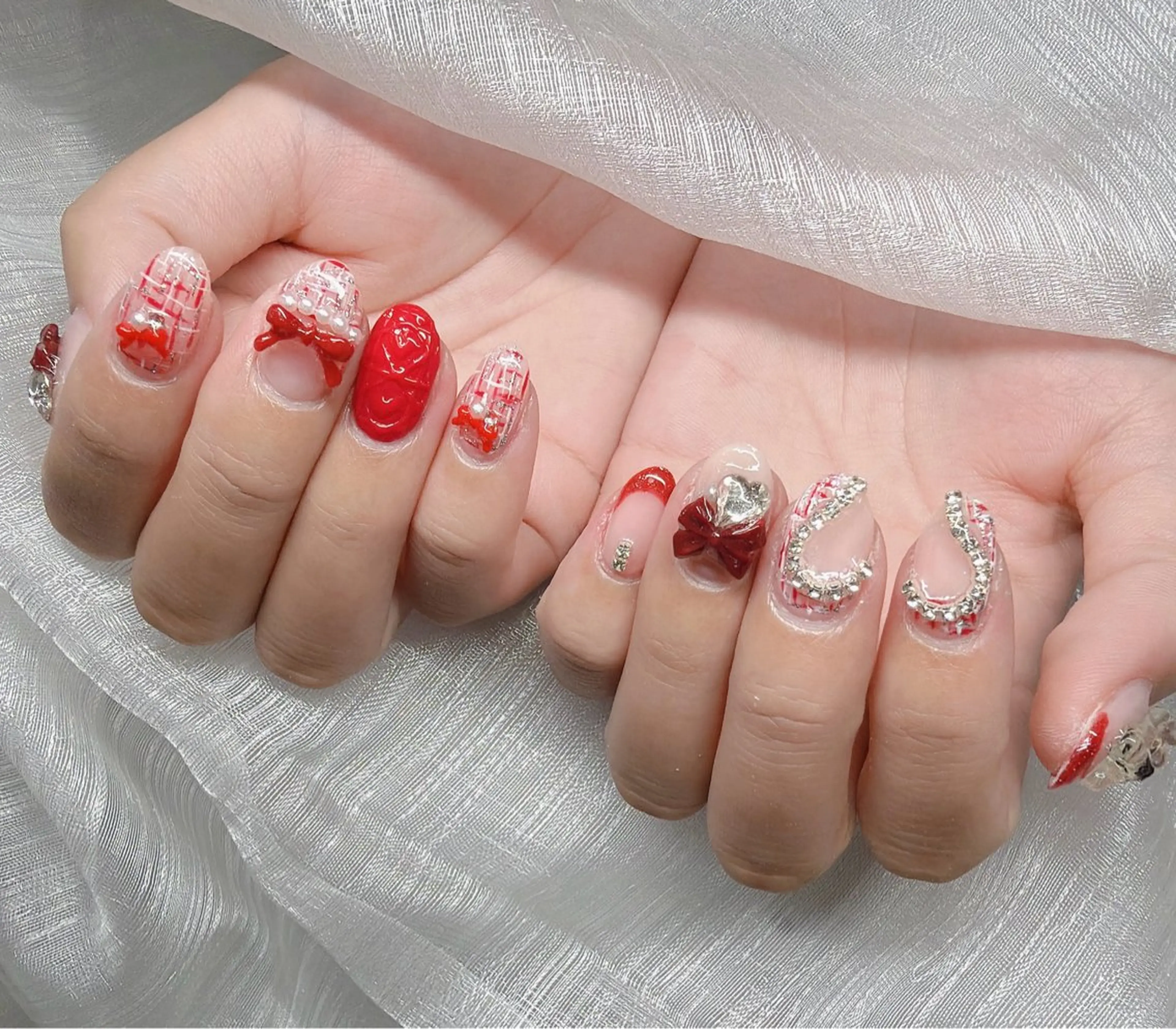 ネイル 長さ出し グラデーション 卒業式 キラキラネイル マグネットネイル ハンドネイル Lee Nailsのネイルデザイン