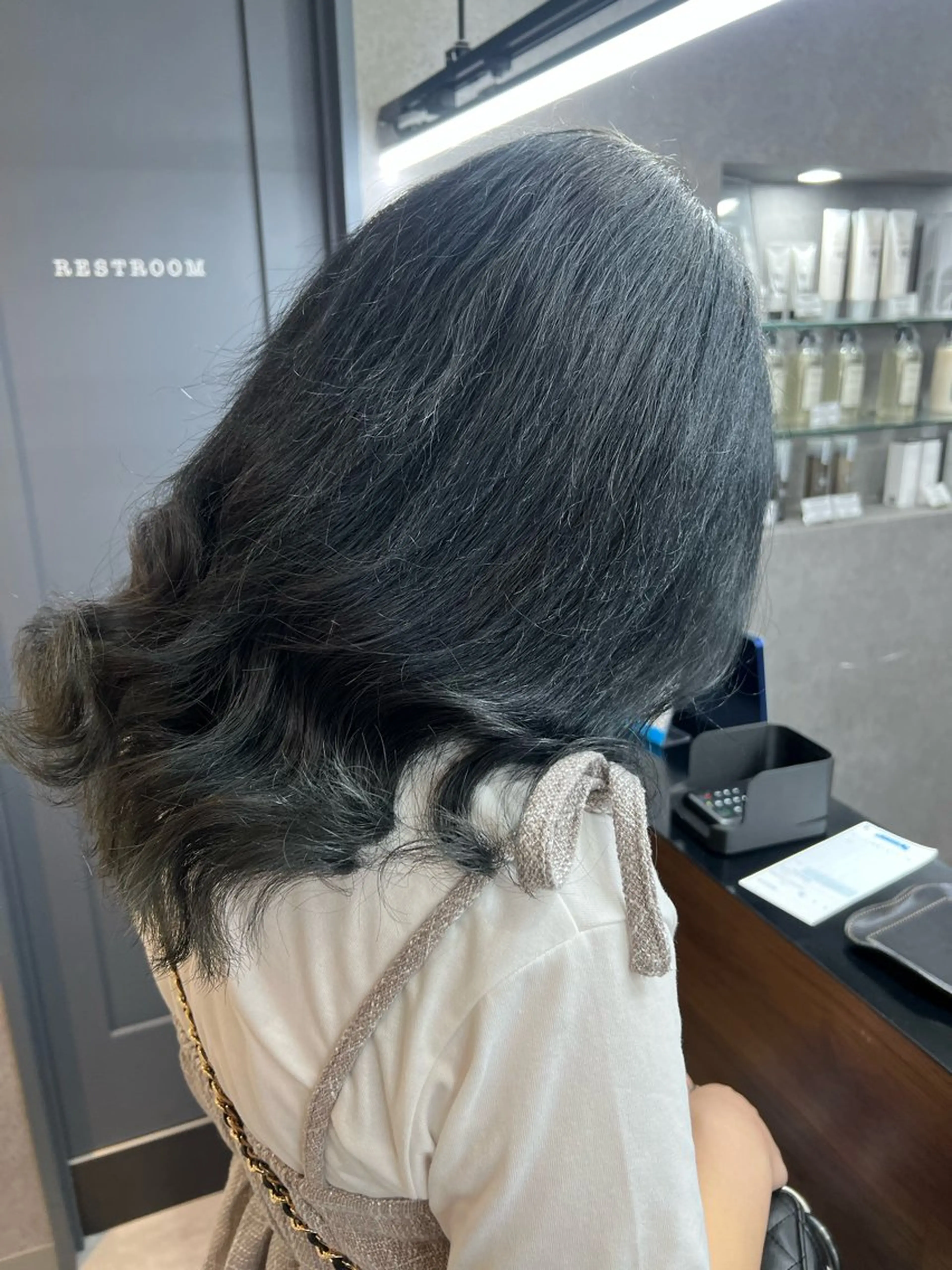 ミディアム カラー ブルーカラー 透明感カラー ショート/ウルフ カットモデル募集のヘアスタイル