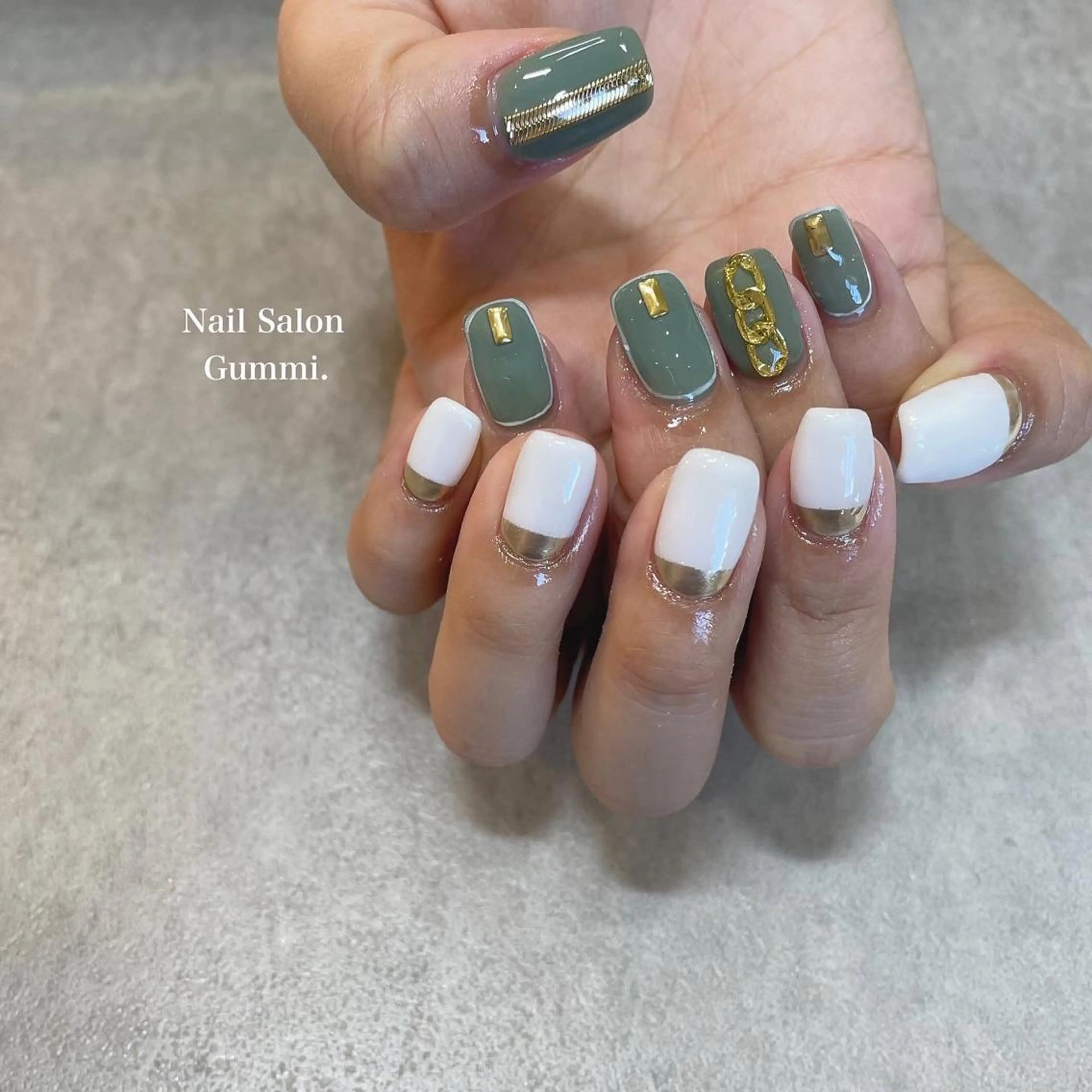 ネイル グリーン Nail Salon Gummi.のネイルデザイン