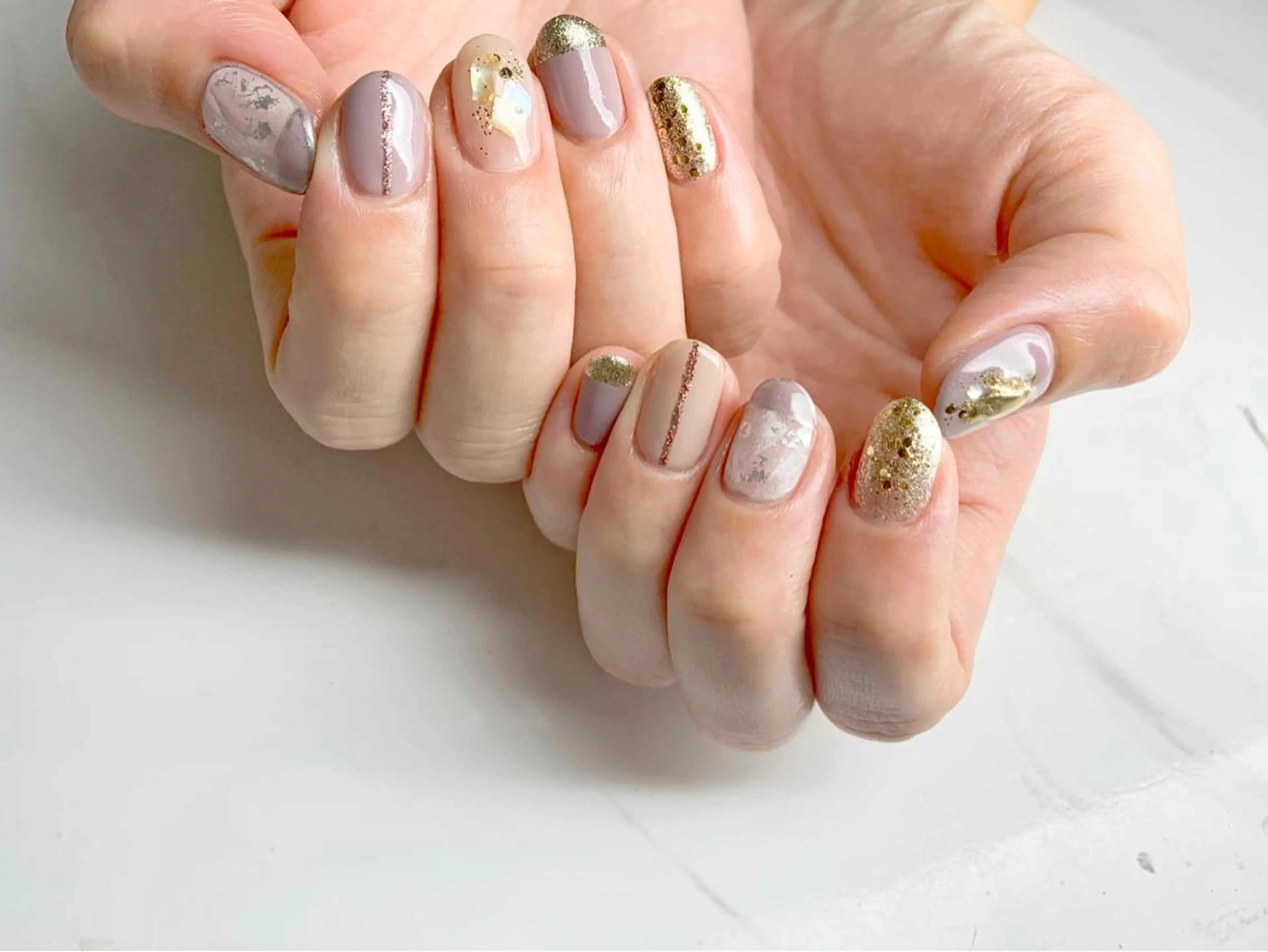 ミディアム ネイリスト シンのネイルデザイン