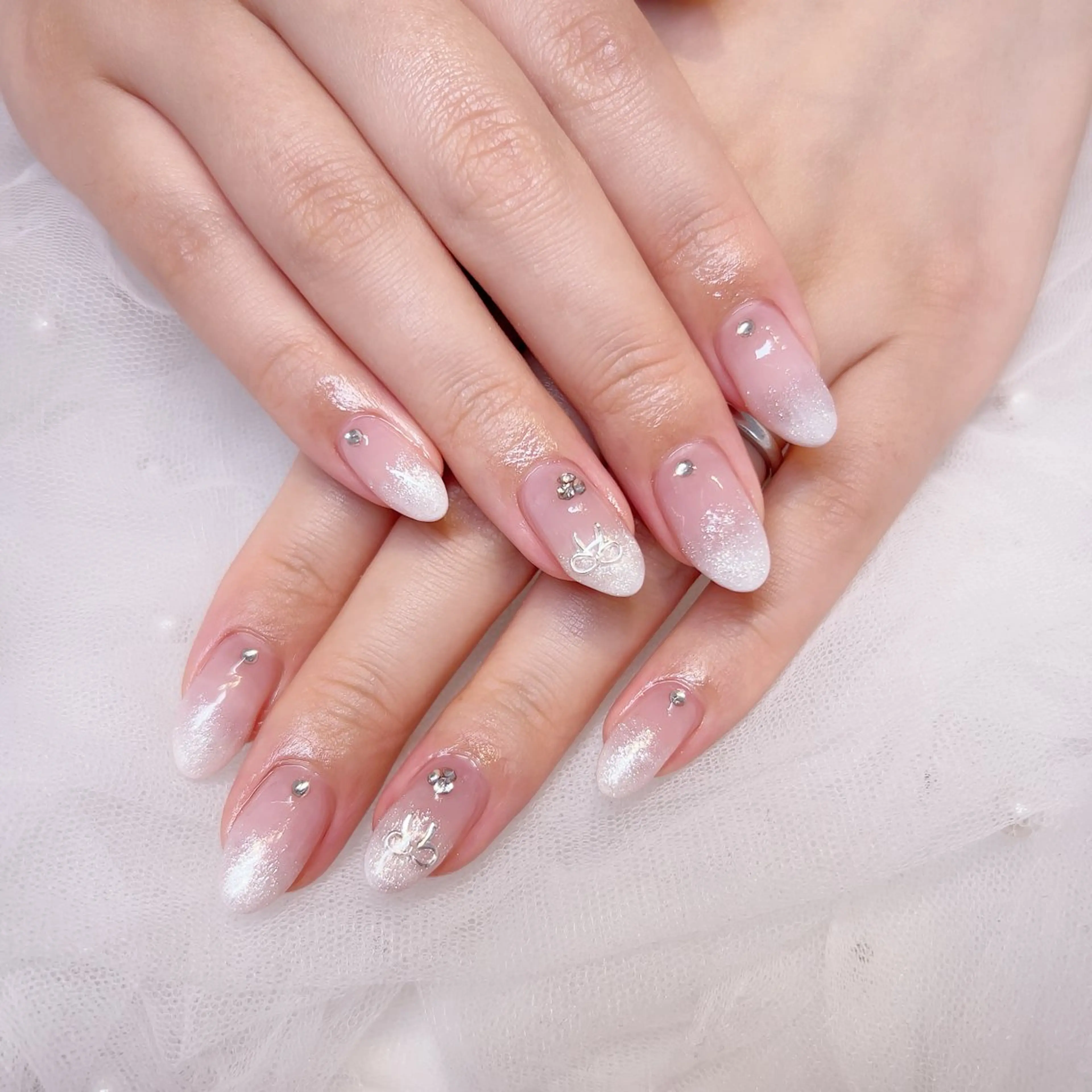 ネイル 持ち込み ブライダルネイル ハンドネイル nail salon pearのネイルデザイン