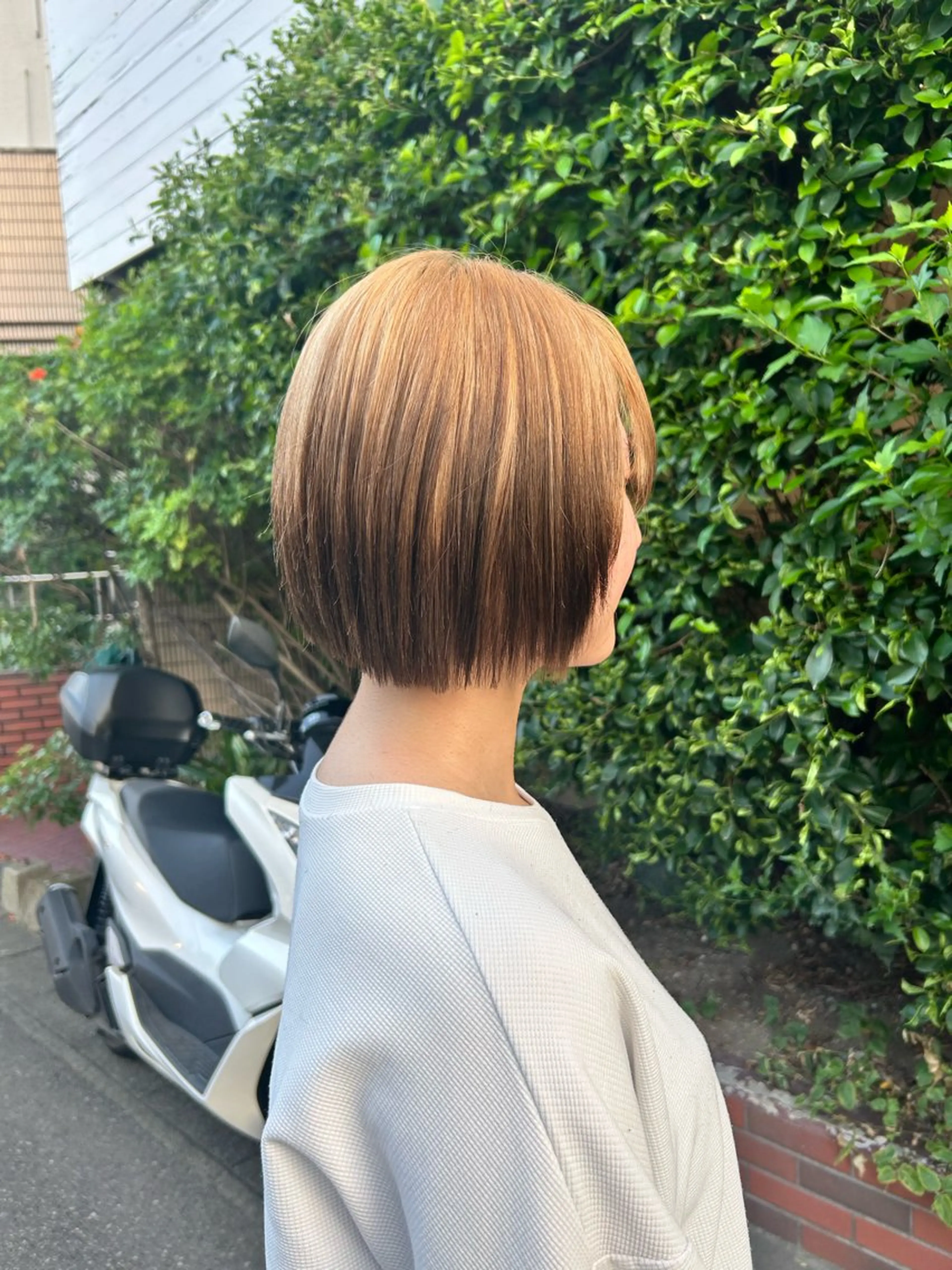 ショート ボブ 顔まわりレイヤー 顔周りカット レイヤーカット カット STORY所属・story 増田 わかなのヘアスタイル