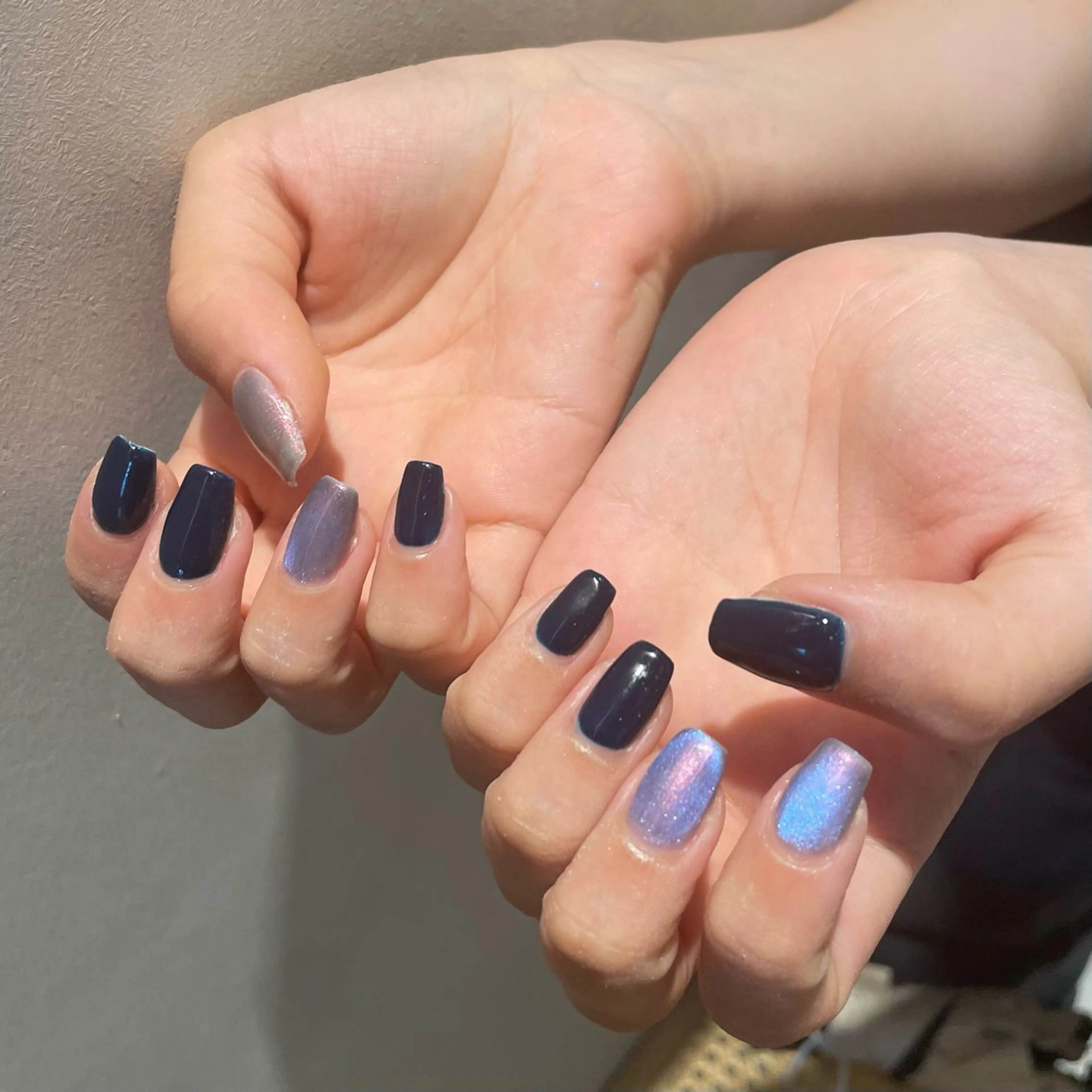 ネイル Rika🌼 シンプル•マグネットのネイルデザイン