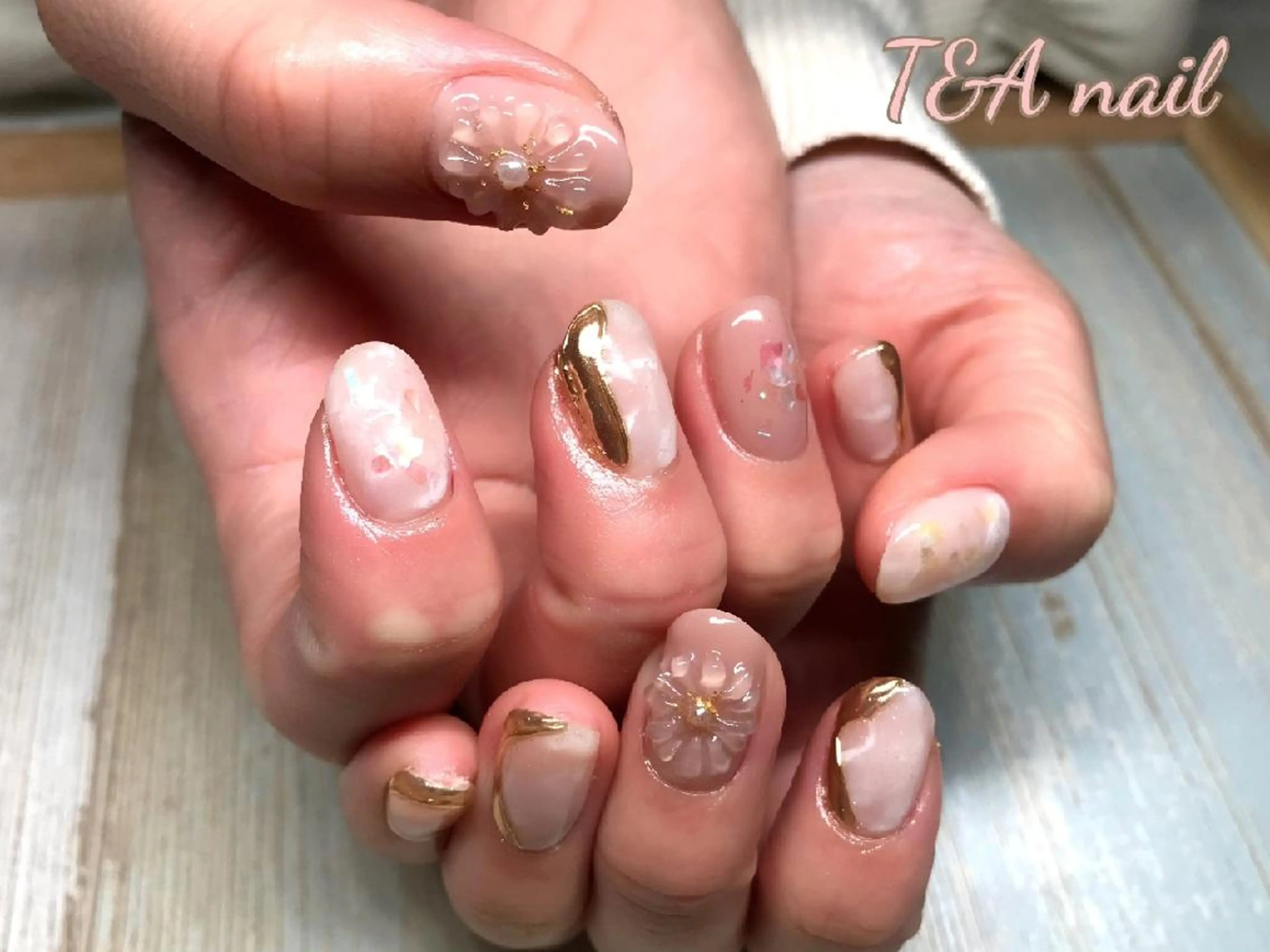 ミディアム ネイル フラワーネイル ジェルネイル ニュアンスネイル スカルプネイル ハンドネイル T&A nailのネイルデザイン
