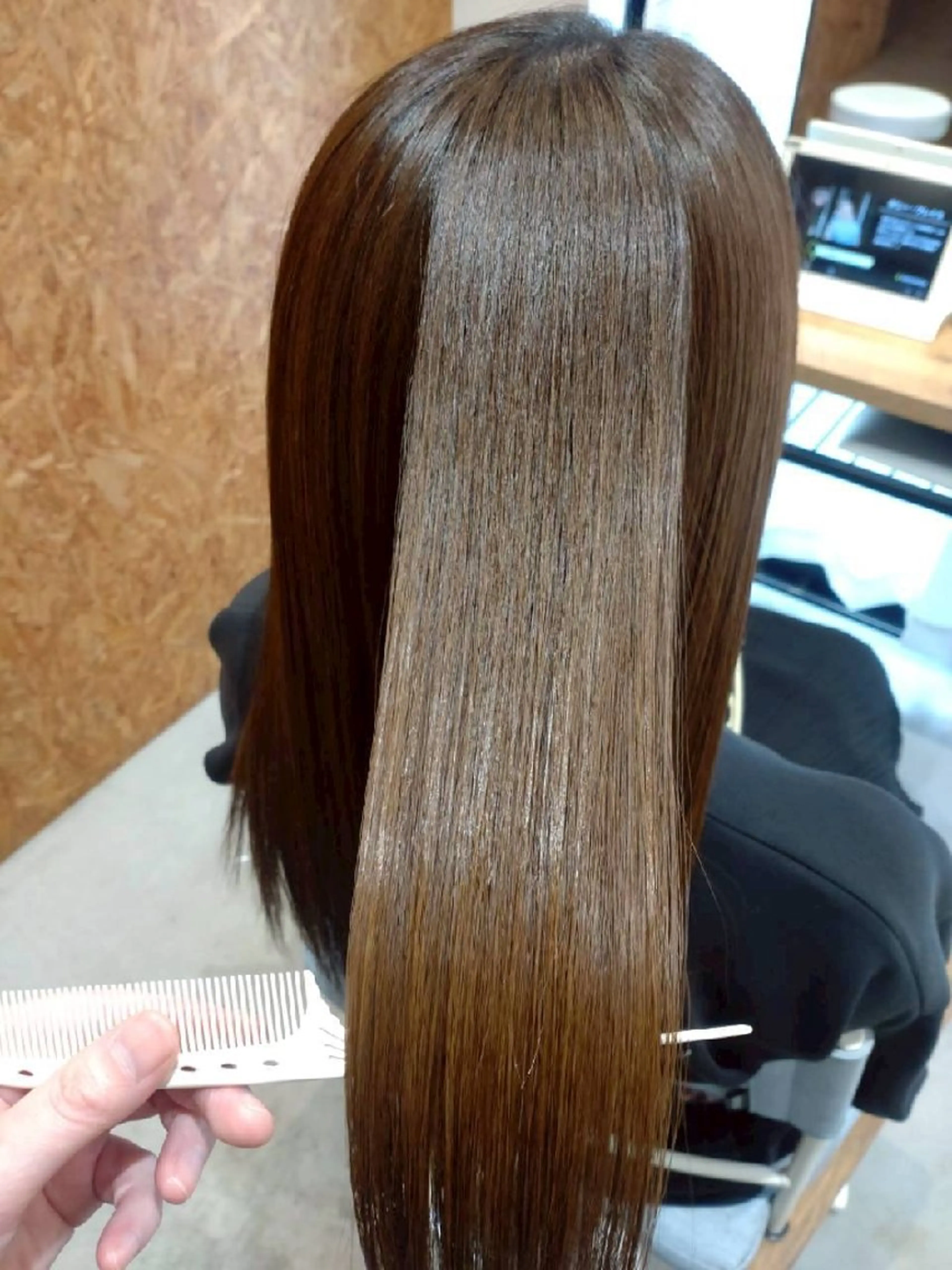 セミロング カラー カット ヘアカラー トリートメント 尾澤 尚希のヘアスタイル