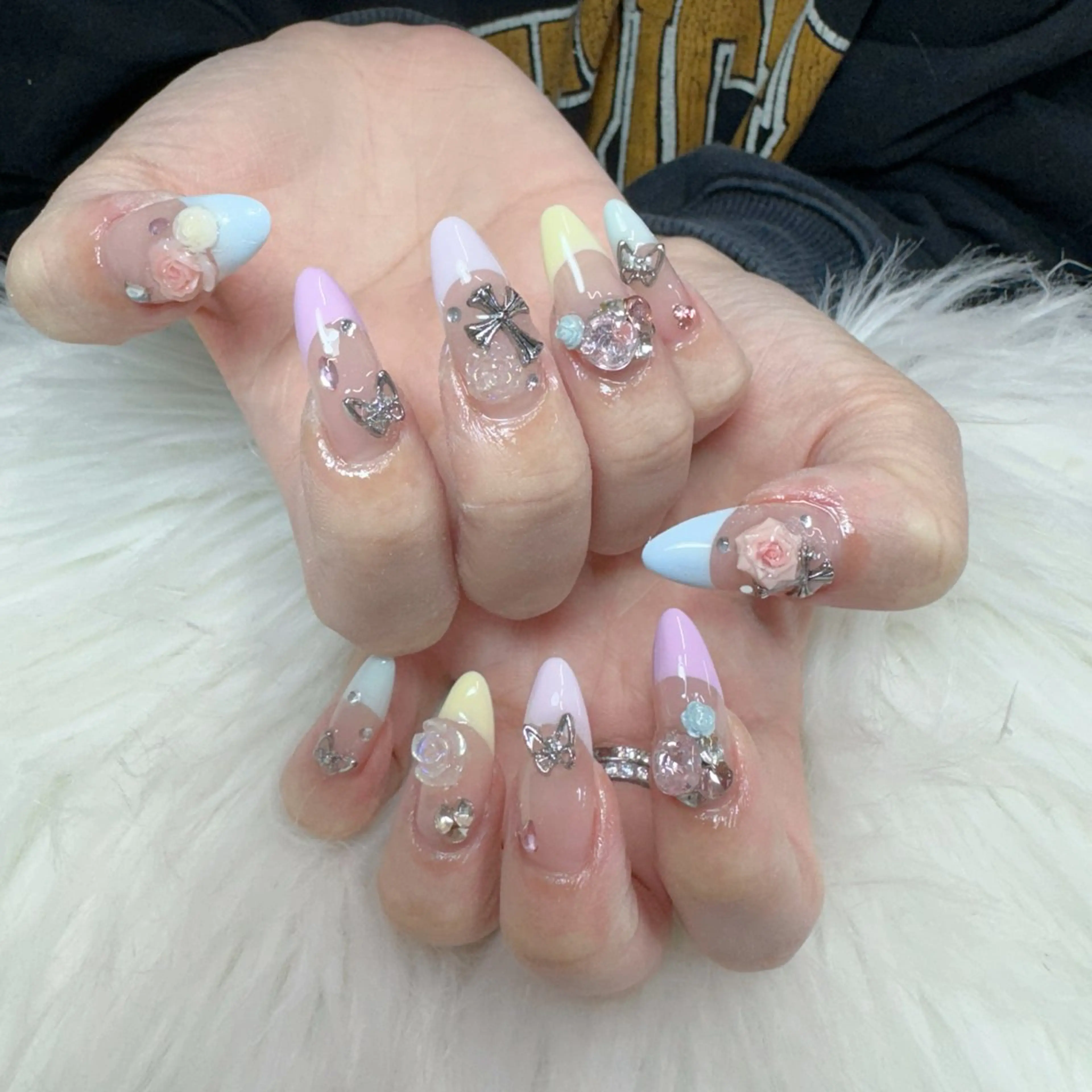 ネイル ハンドネイル 🎀nana🫧 ワンホンネイル🎀のネイルデザイン