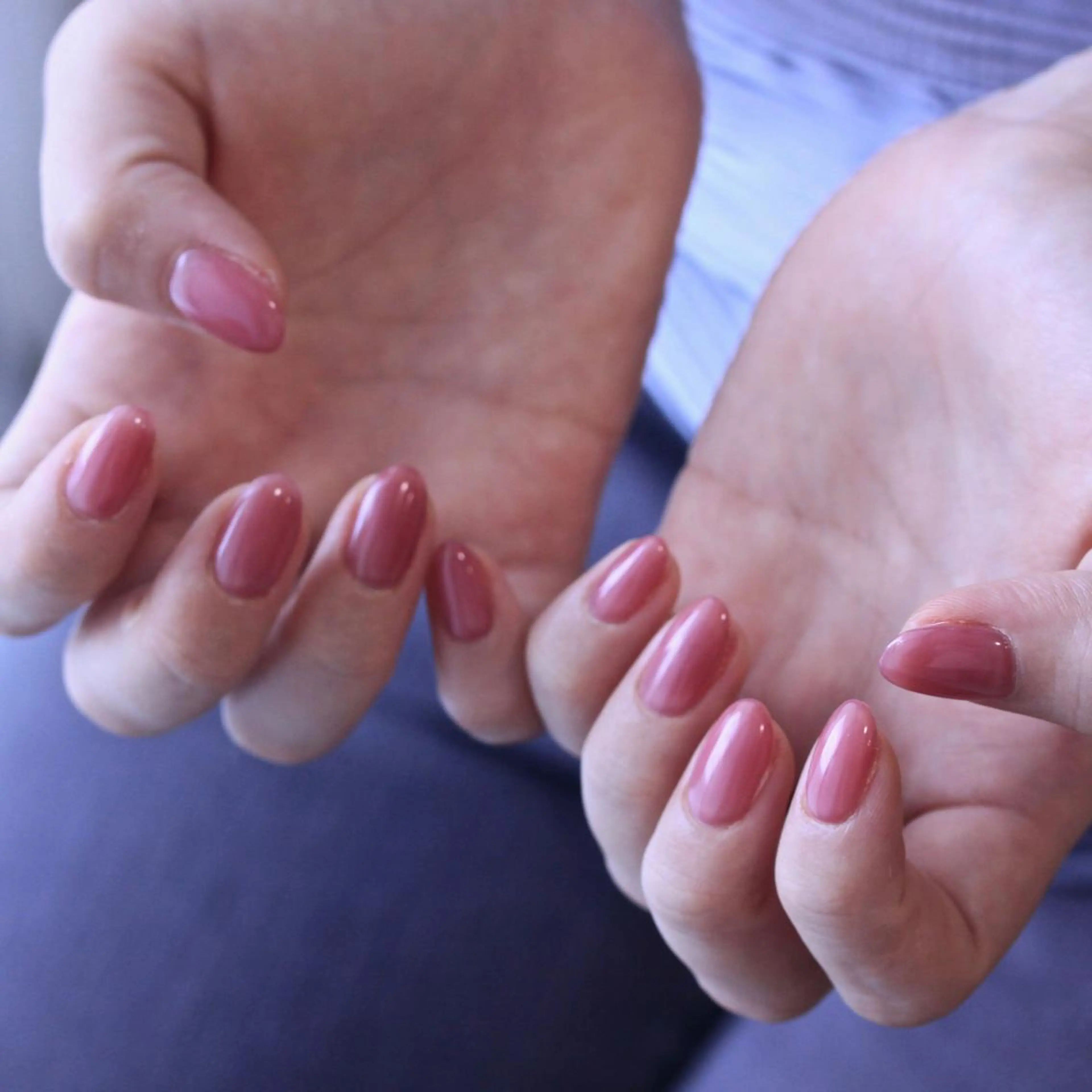 ネイル ブラウン ワンカラーネイル ハンドネイル Elio 国泰寺のネイルデザイン