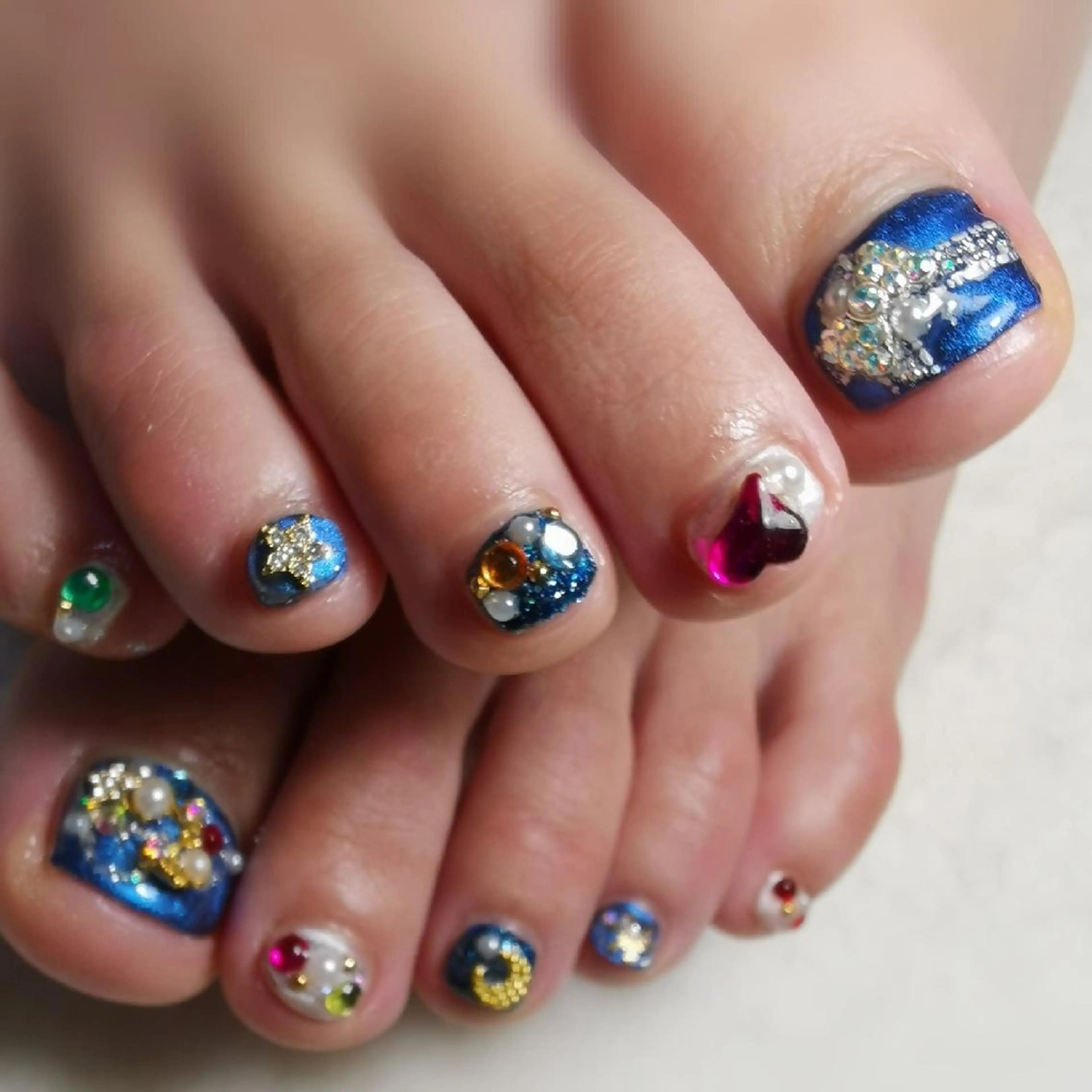 ネイル 冬ネイル クリスマス フットネイル reve あやののネイルデザイン