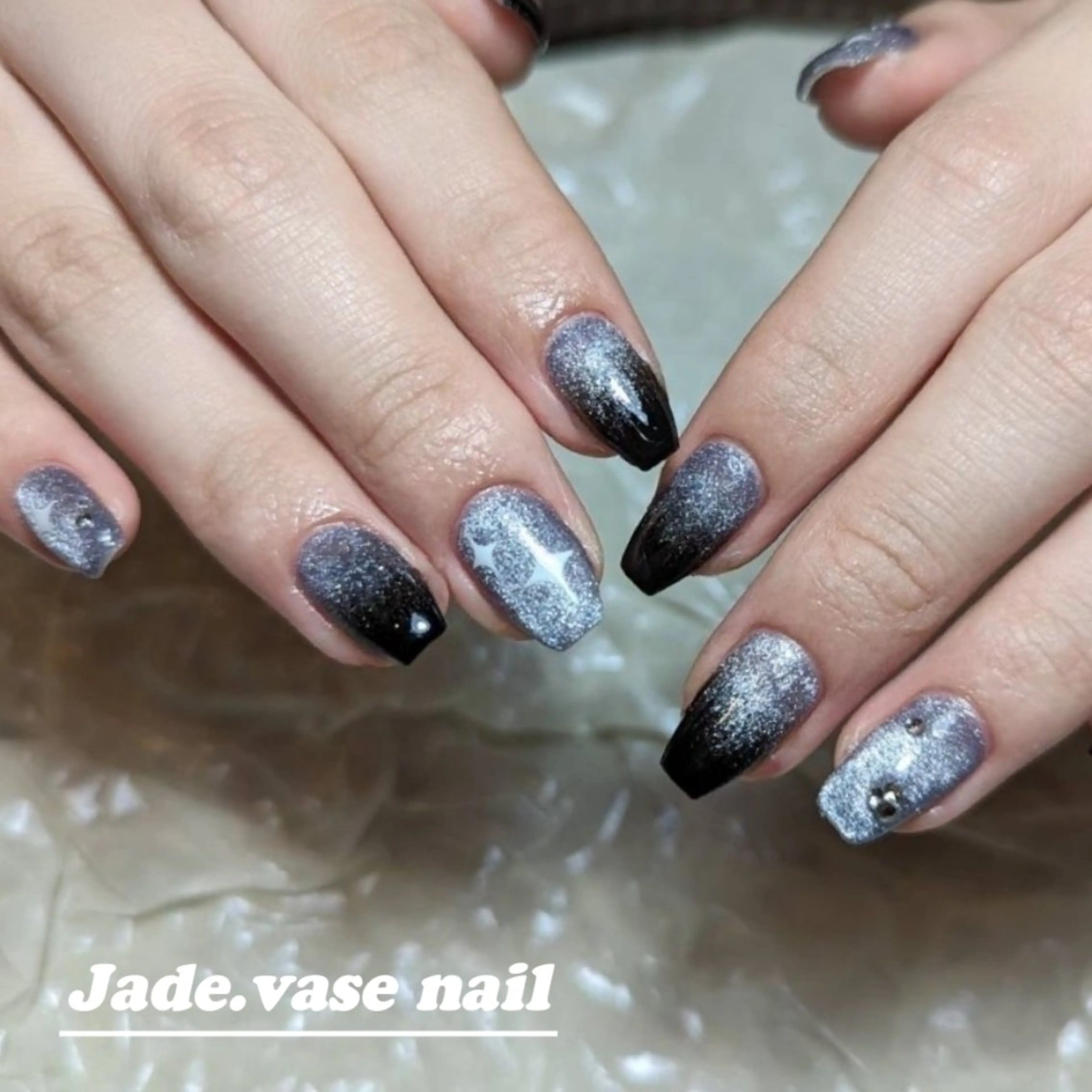 ネイル アィ リーンのネイルデザイン