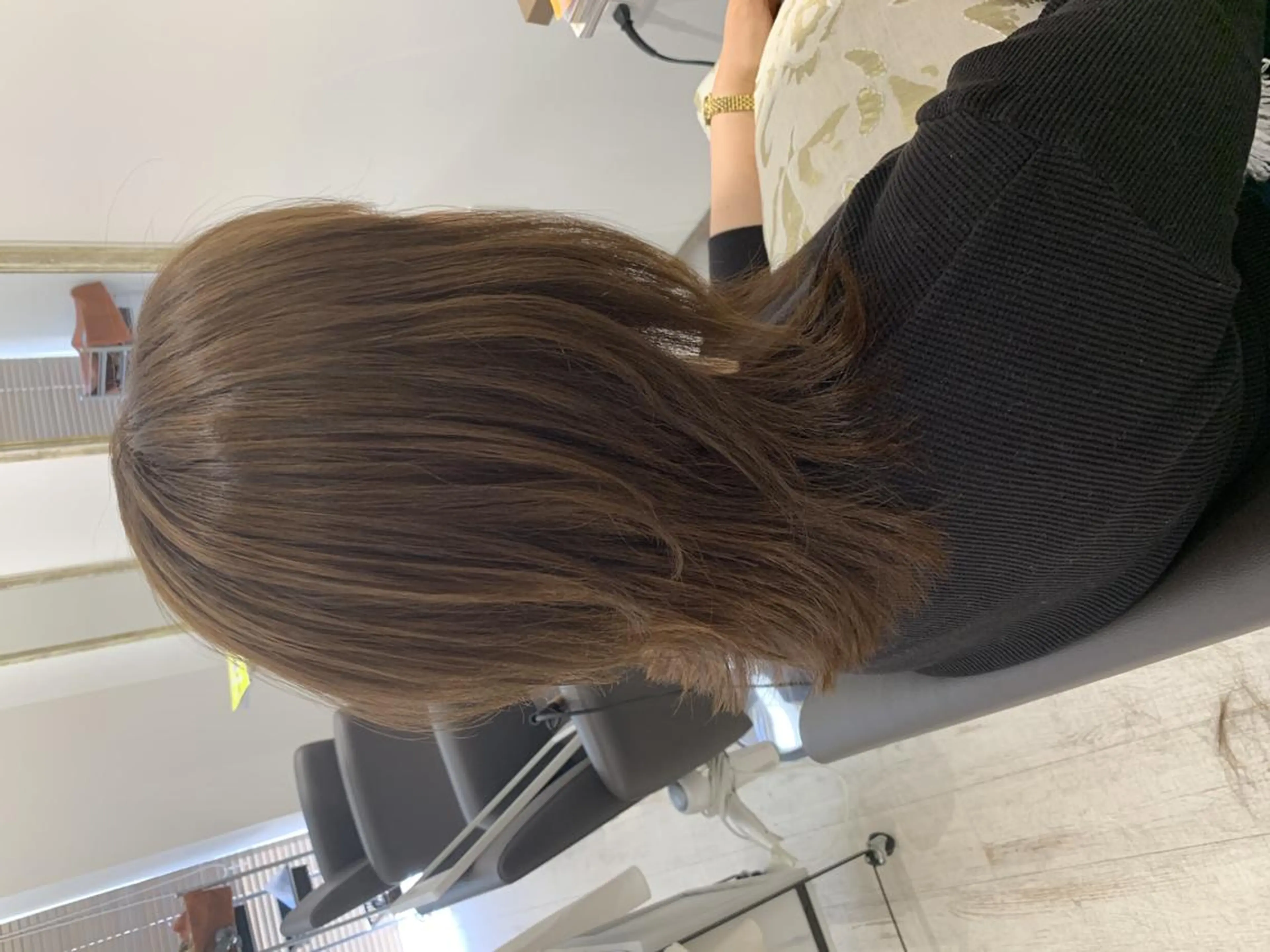 ミディアム カラー 瀬尾 由希菜のヘアスタイル